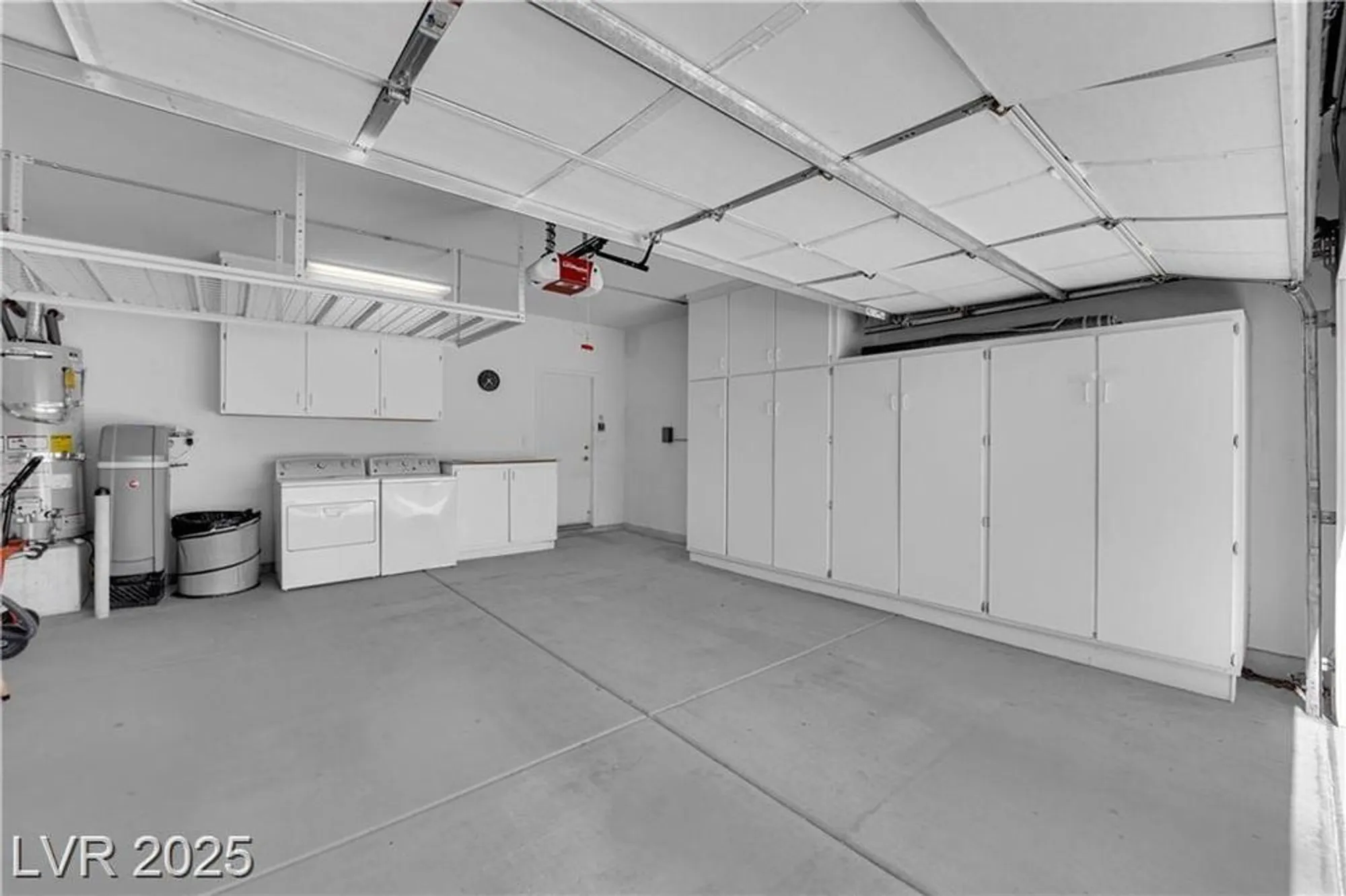 Property Slideshow image 17 of 24 | 2504 libretto ave, Henderson, NV, 89052