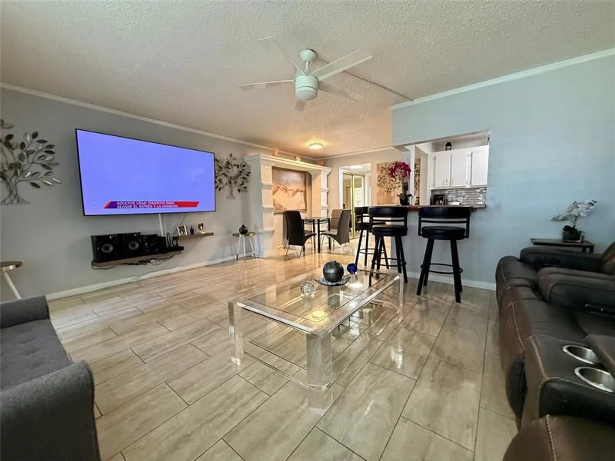 Property Slideshow image 1 of 10 | 355 oakridge t # 355, Deerfield Beach, FL, 33442