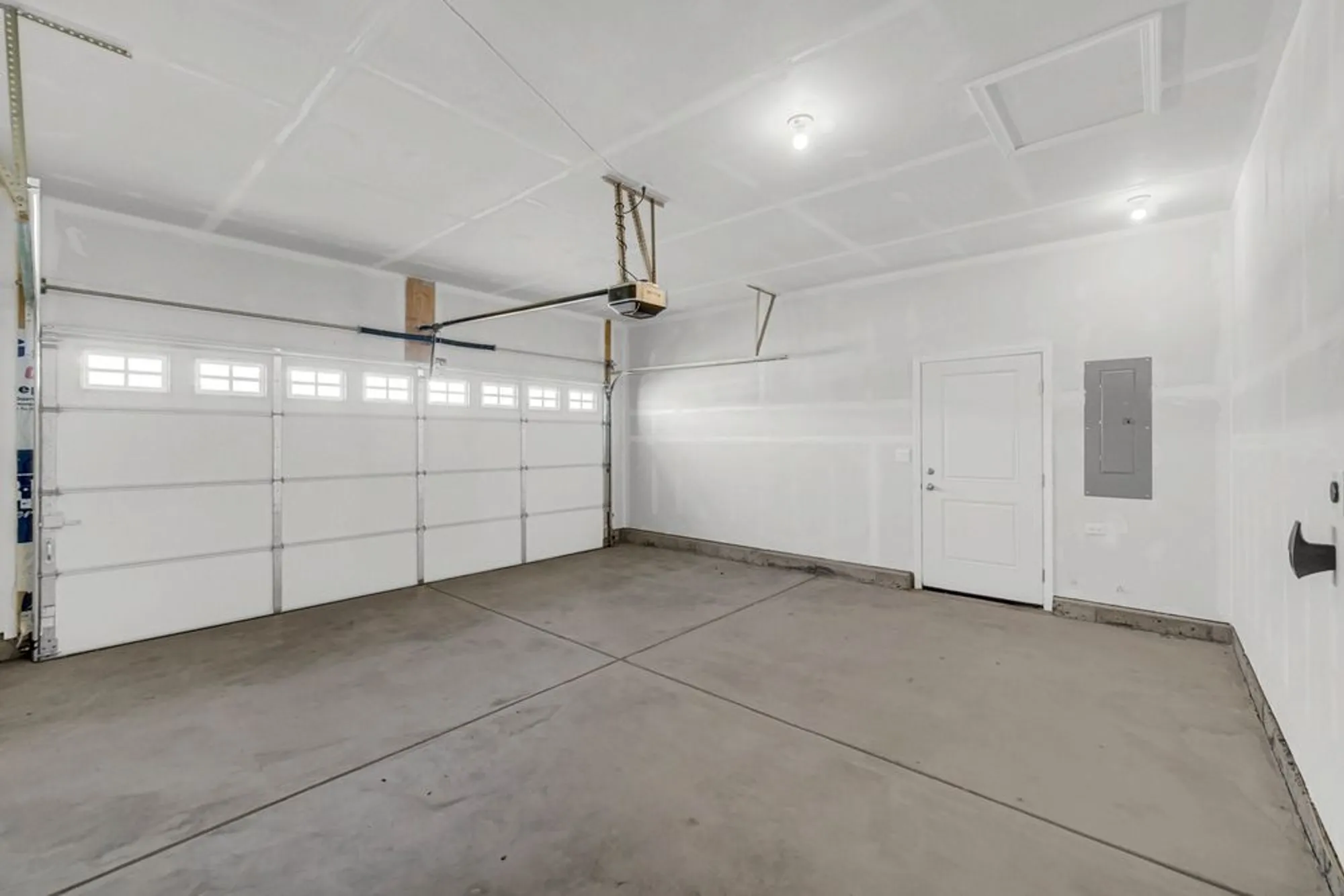 Property Slideshow image 21 of 32 | 2930 harnish dr, Algonquin, IL, 60102