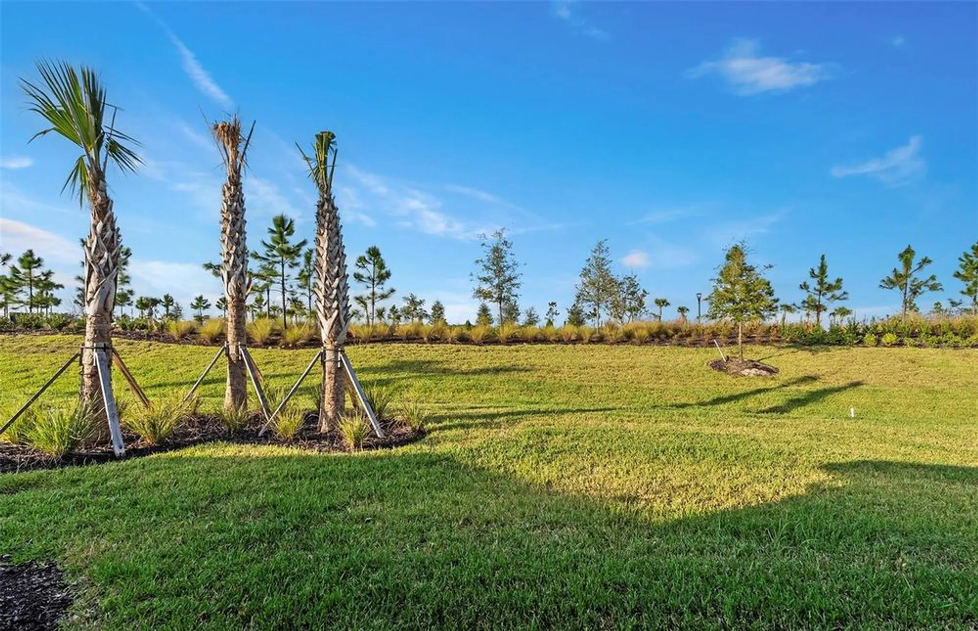 Property Slideshow image 19 of 23 | 18921 indian rock pl, Lakewood Ranch, FL, 34211