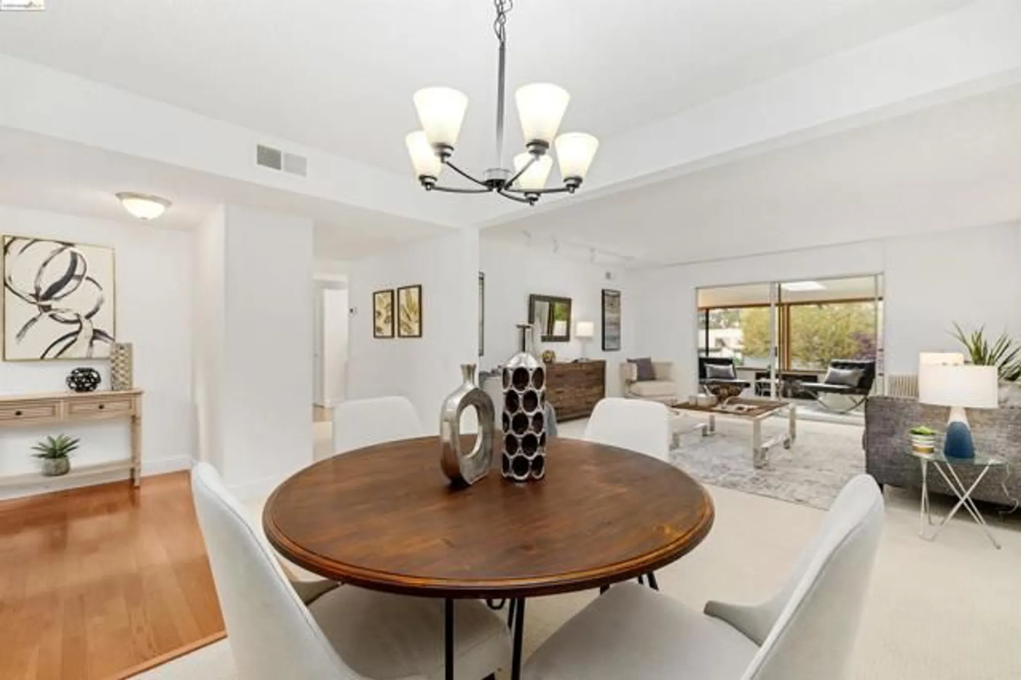 Property Slideshow image 16 of 47 | 1125 singingwood ct 1, Walnut Creek, CA, 94595