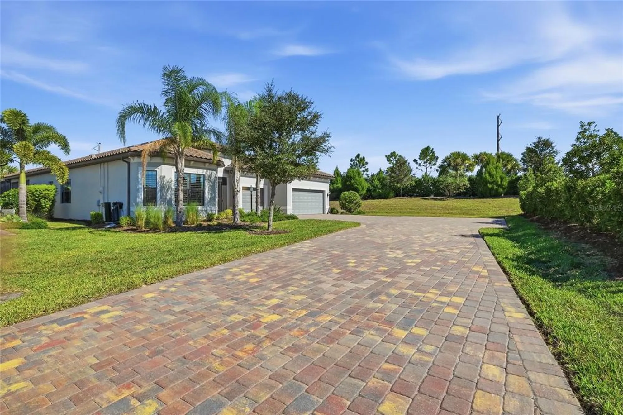 Property Slideshow image 5 of 97 | 18115 littleton pl, Bradenton, FL, 34202