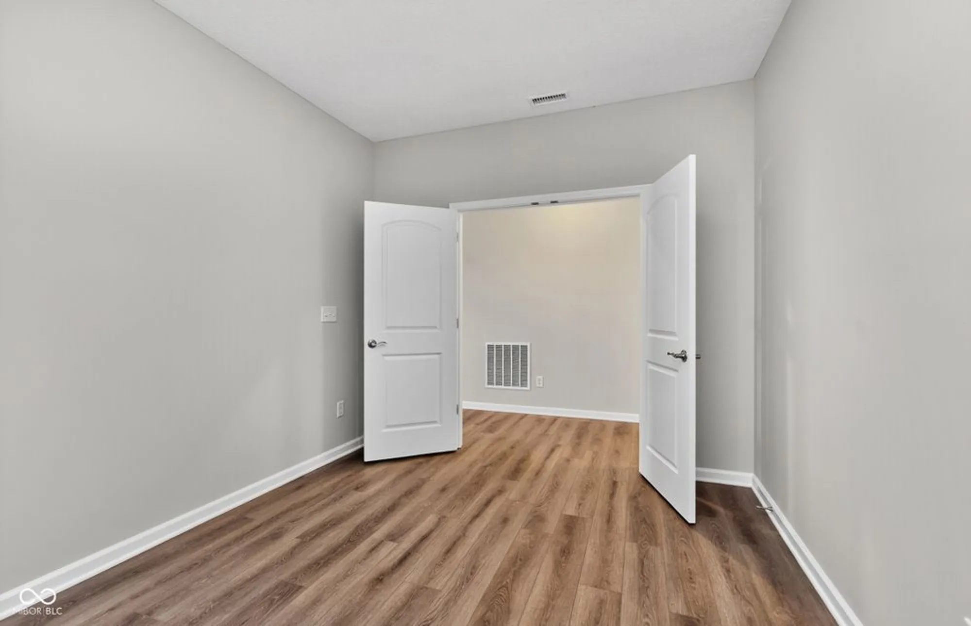 Property Slideshow image 16 of 38 | 14931 iron liege way, Westfield, IN, 46074