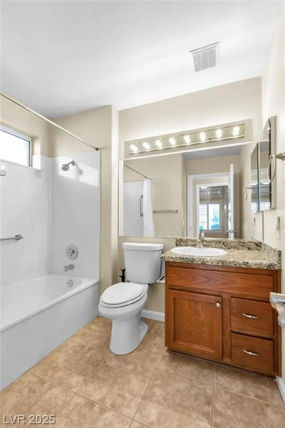 Property Slideshow image 21 of 30 | 10400 georgetown pl, Las Vegas, NV, 89134