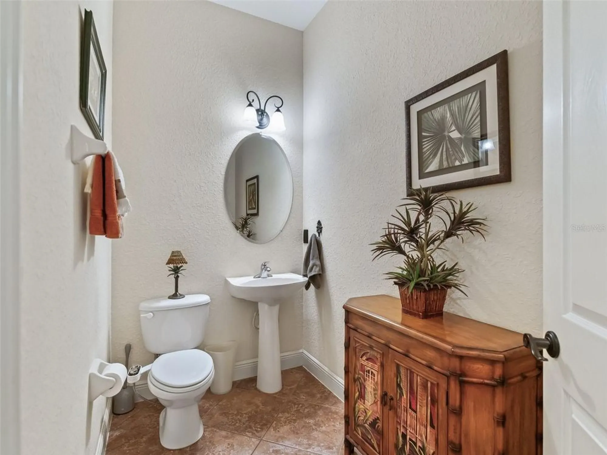 Property Slideshow image 37 of 57 | 5235 island terrace ct, Lady Lake, FL, 32159