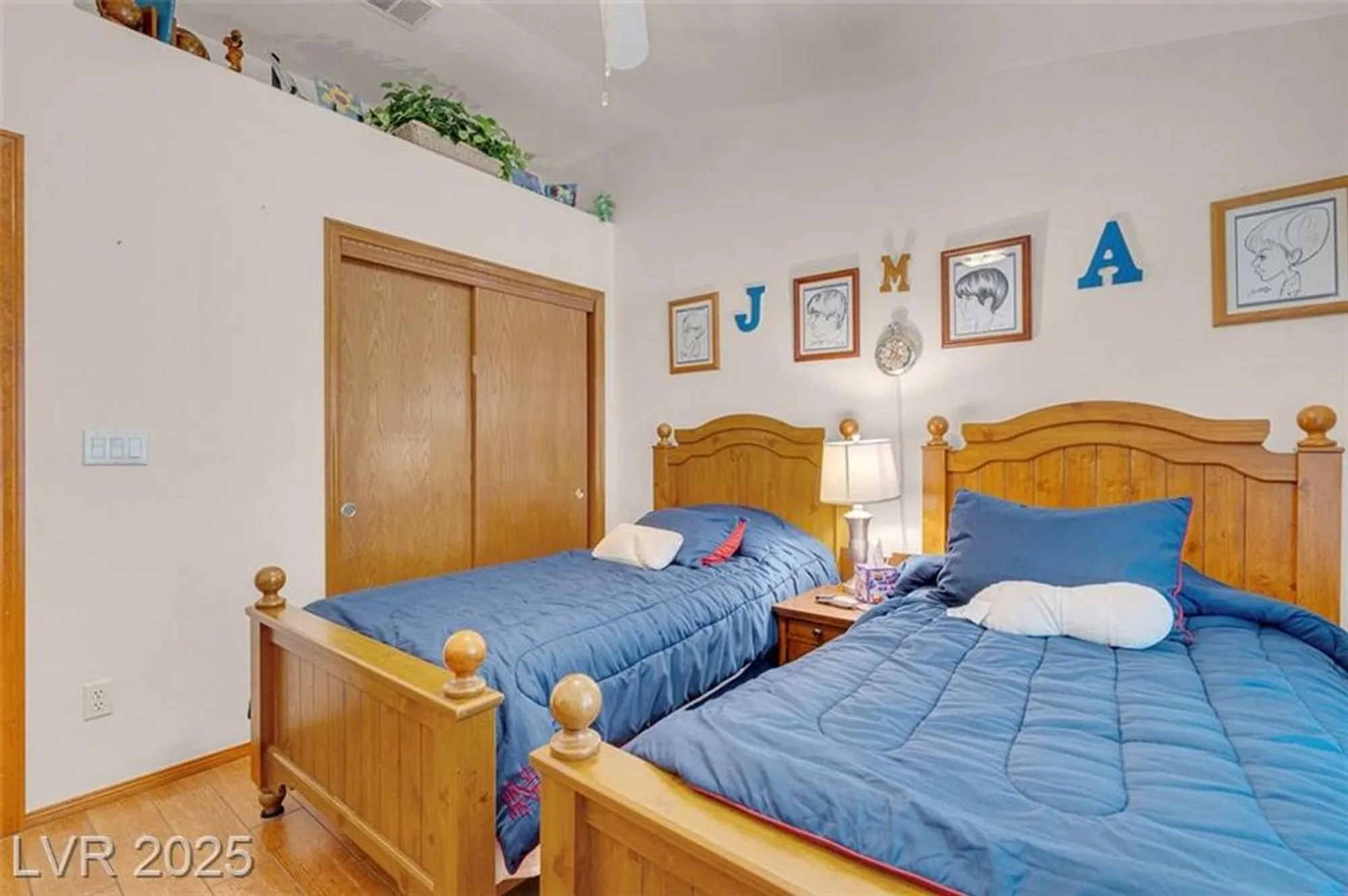 Property Slideshow image 31 of 46 | 5204 rim view ln, Las Vegas, NV, 89130