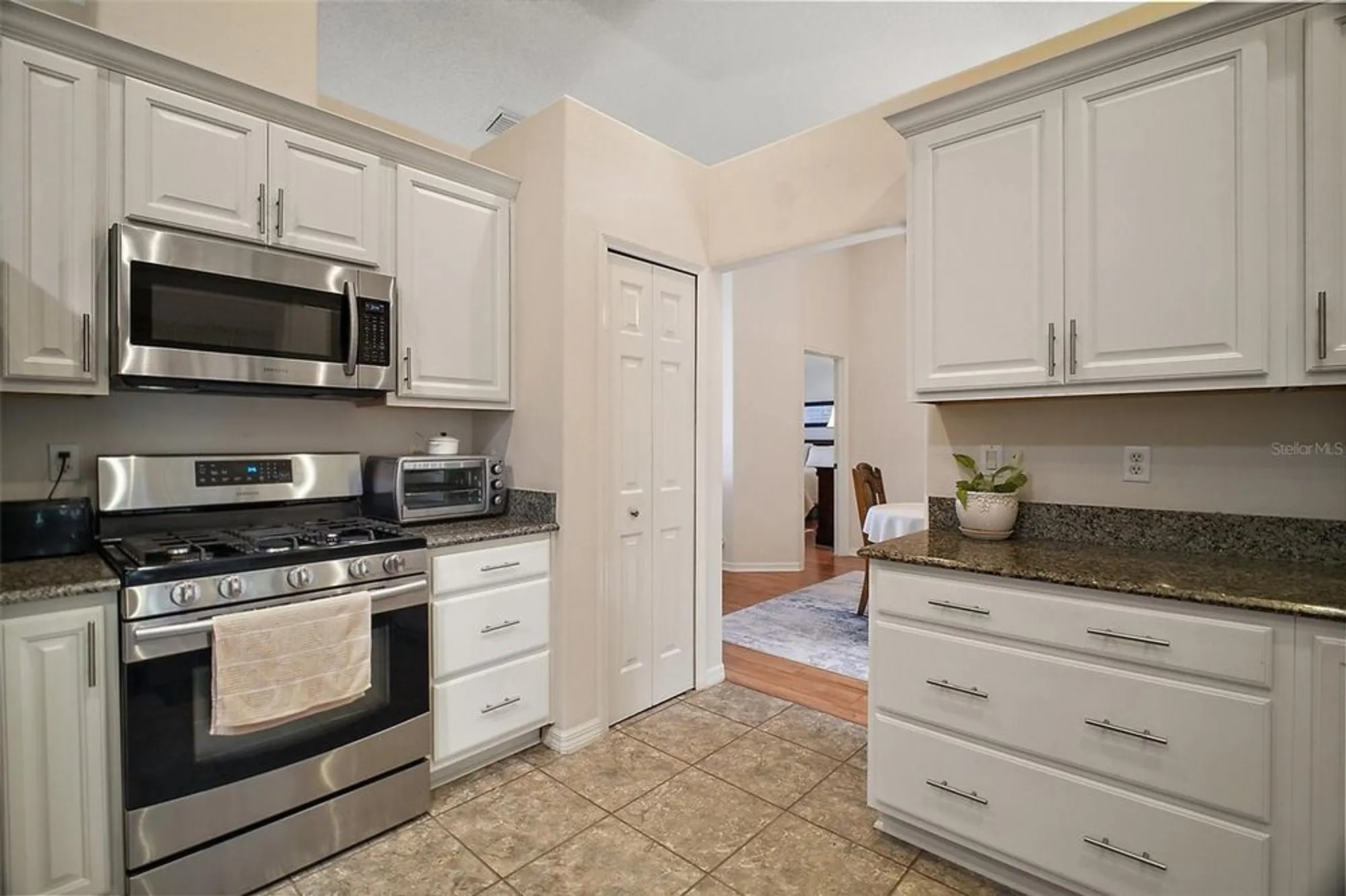 Property Slideshow image 9 of 29 | 27022 racquet cir, Leesburg, FL, 34748