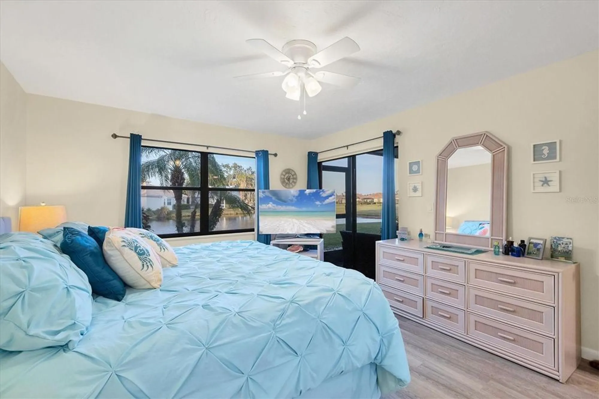 Property Slideshow image 14 of 33 | 1100 capri isles blvd apt 317, Venice, FL, 34292
