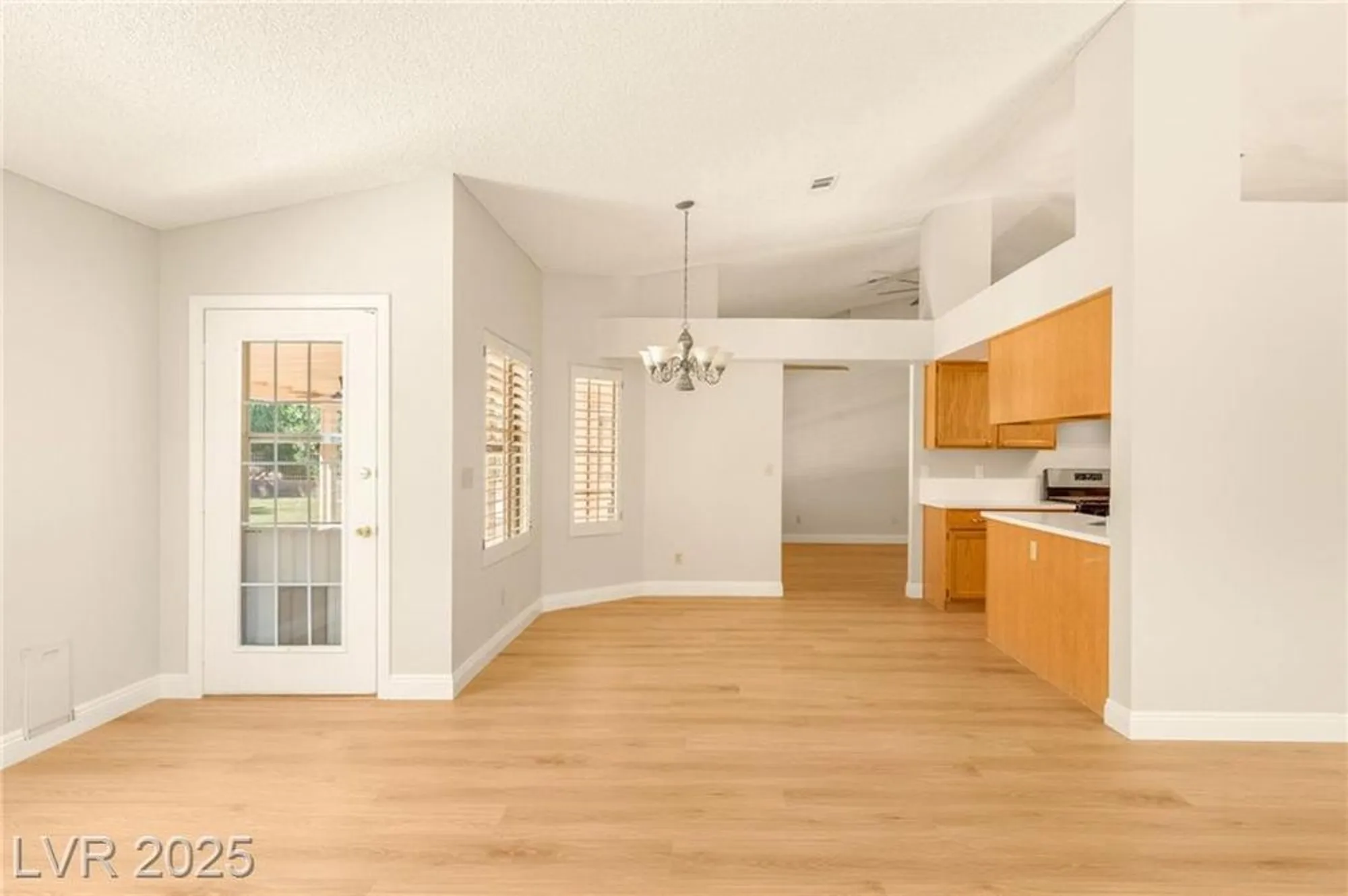 Property Slideshow image 9 of 40 | 5605 bay shore cir, Las Vegas, NV, 89130