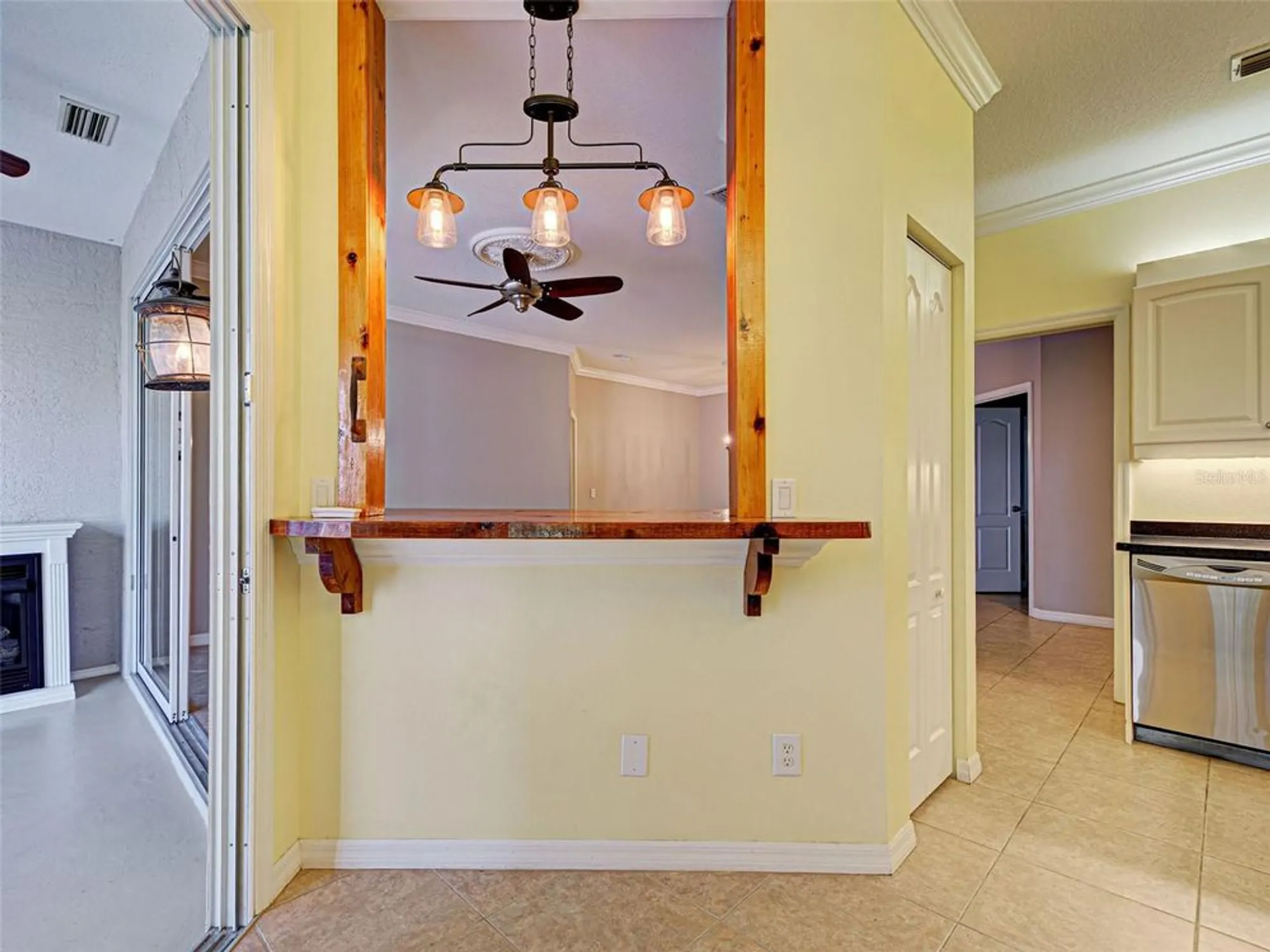Property Slideshow image 17 of 54 | 912 barclay ct, Venice, FL, 34293