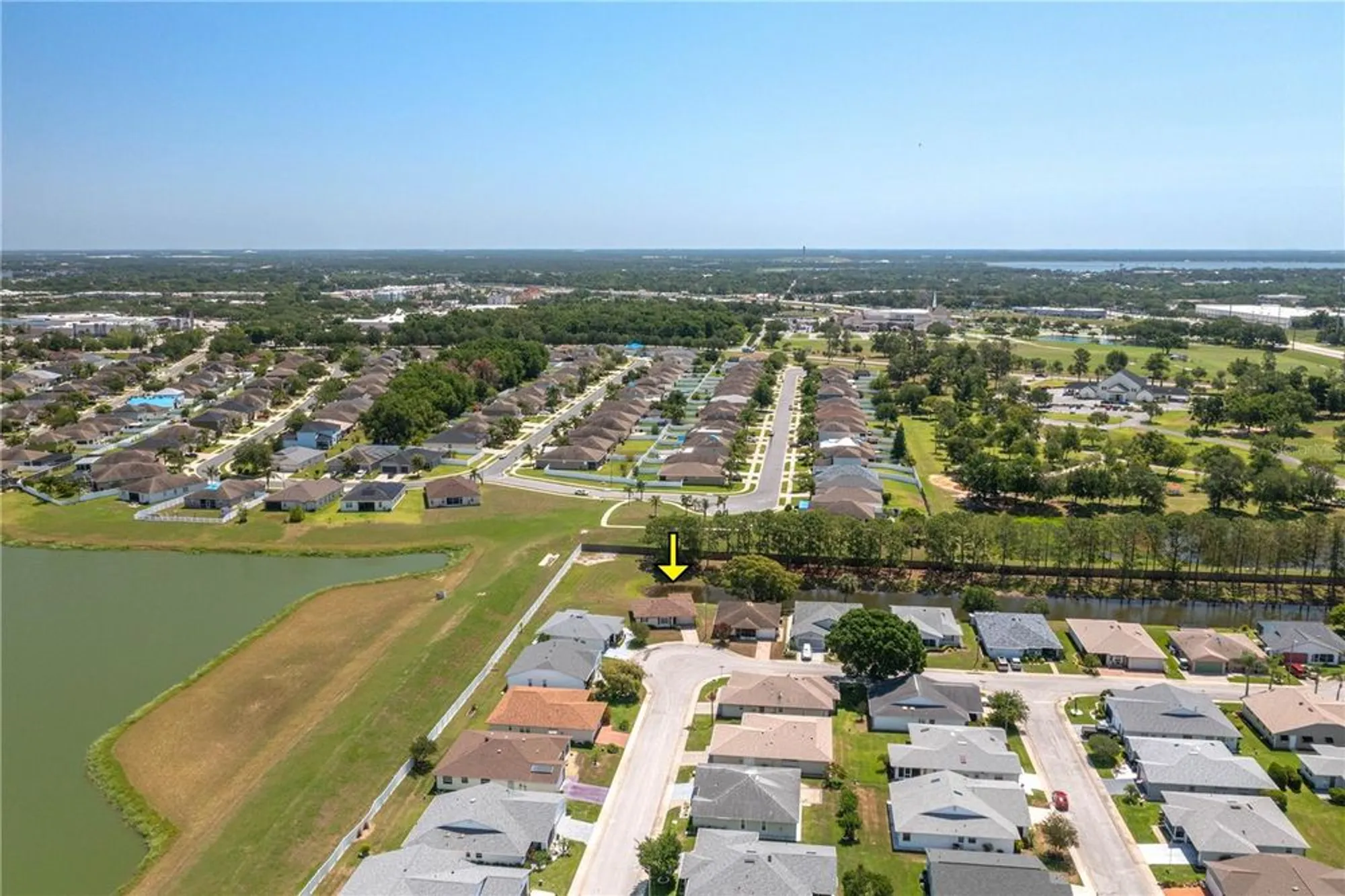 Property Slideshow image 16 of 38 | 3245 prairie dunes cir, Lakeland, FL, 33810