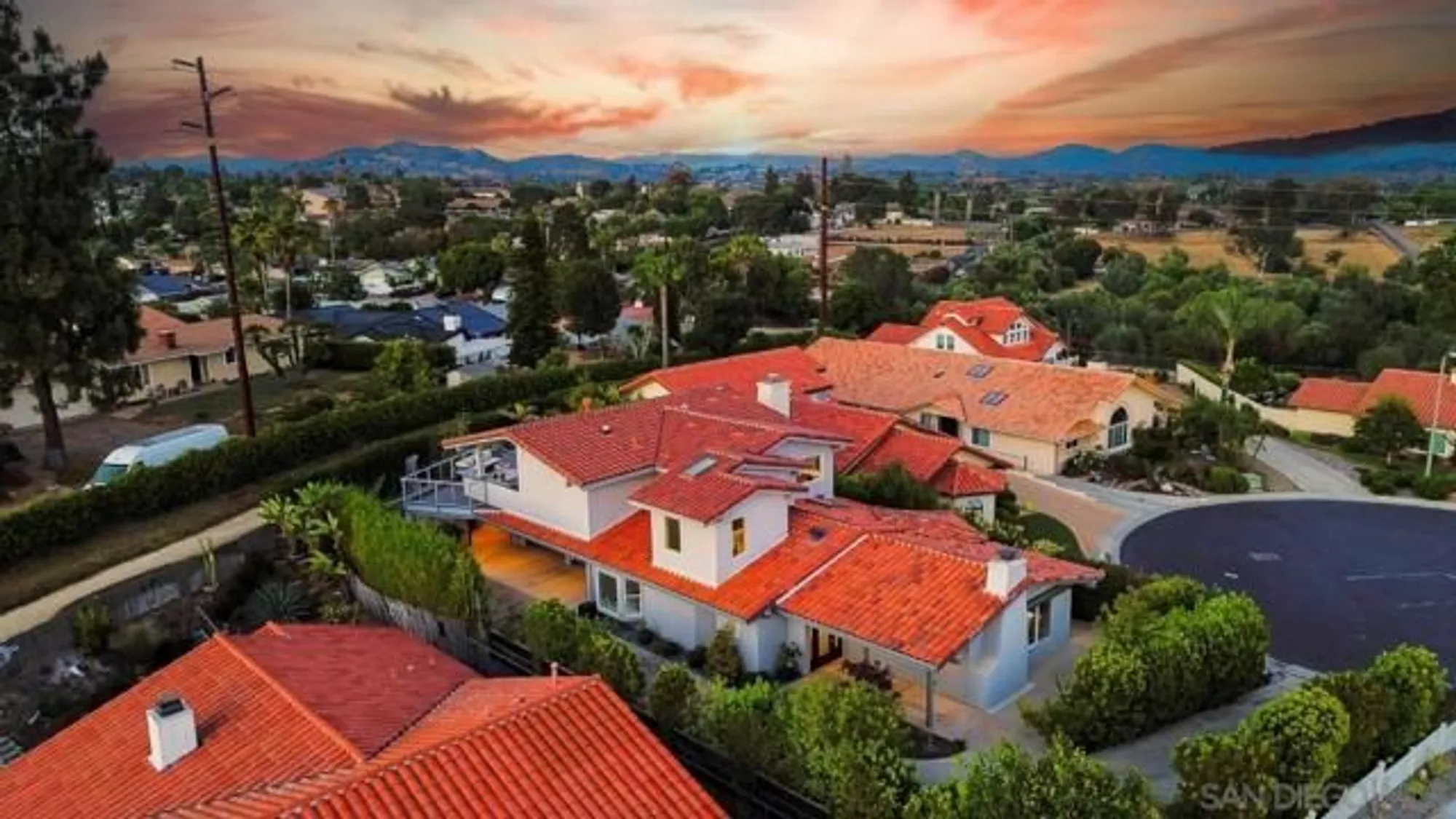 Property Slideshow image 66 of 70 | 907 ridge heights dr, Fallbrook, CA, 92028