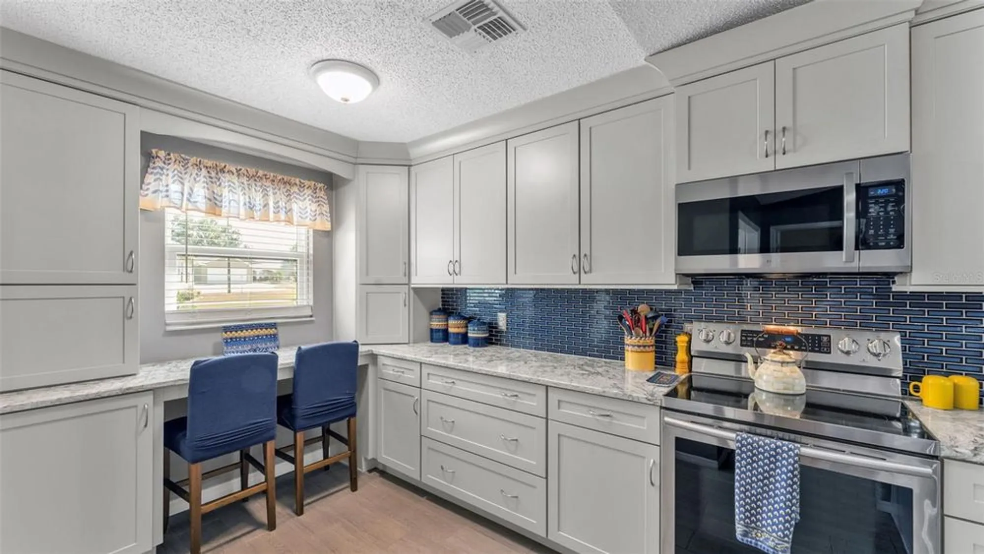 Property Slideshow image 11 of 81 | 6096 kittiwake dr, Lakeland, FL, 33809