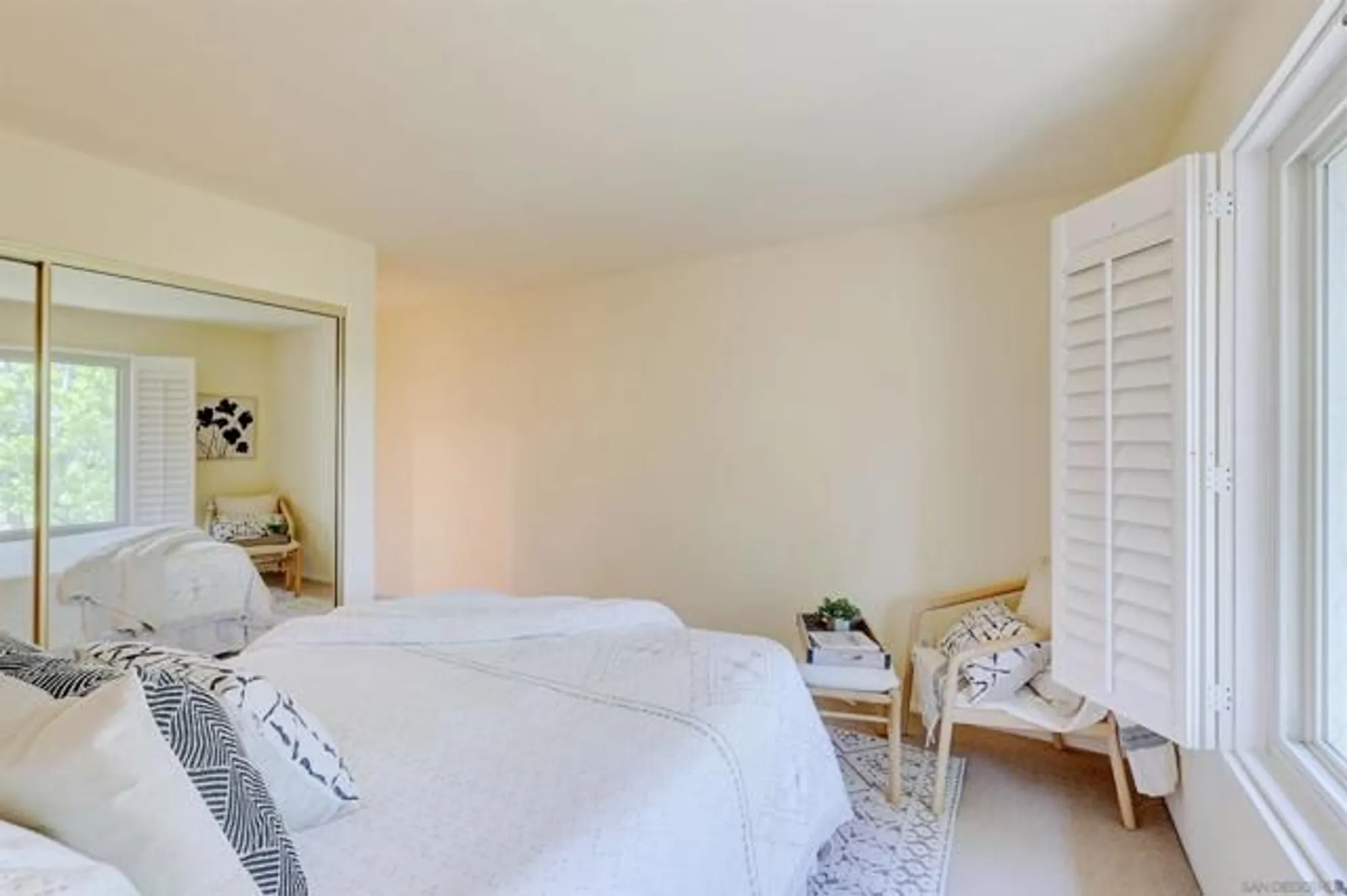 Property Slideshow image 27 of 48 | 1982 fairlee dr, Encinitas, CA, 92024