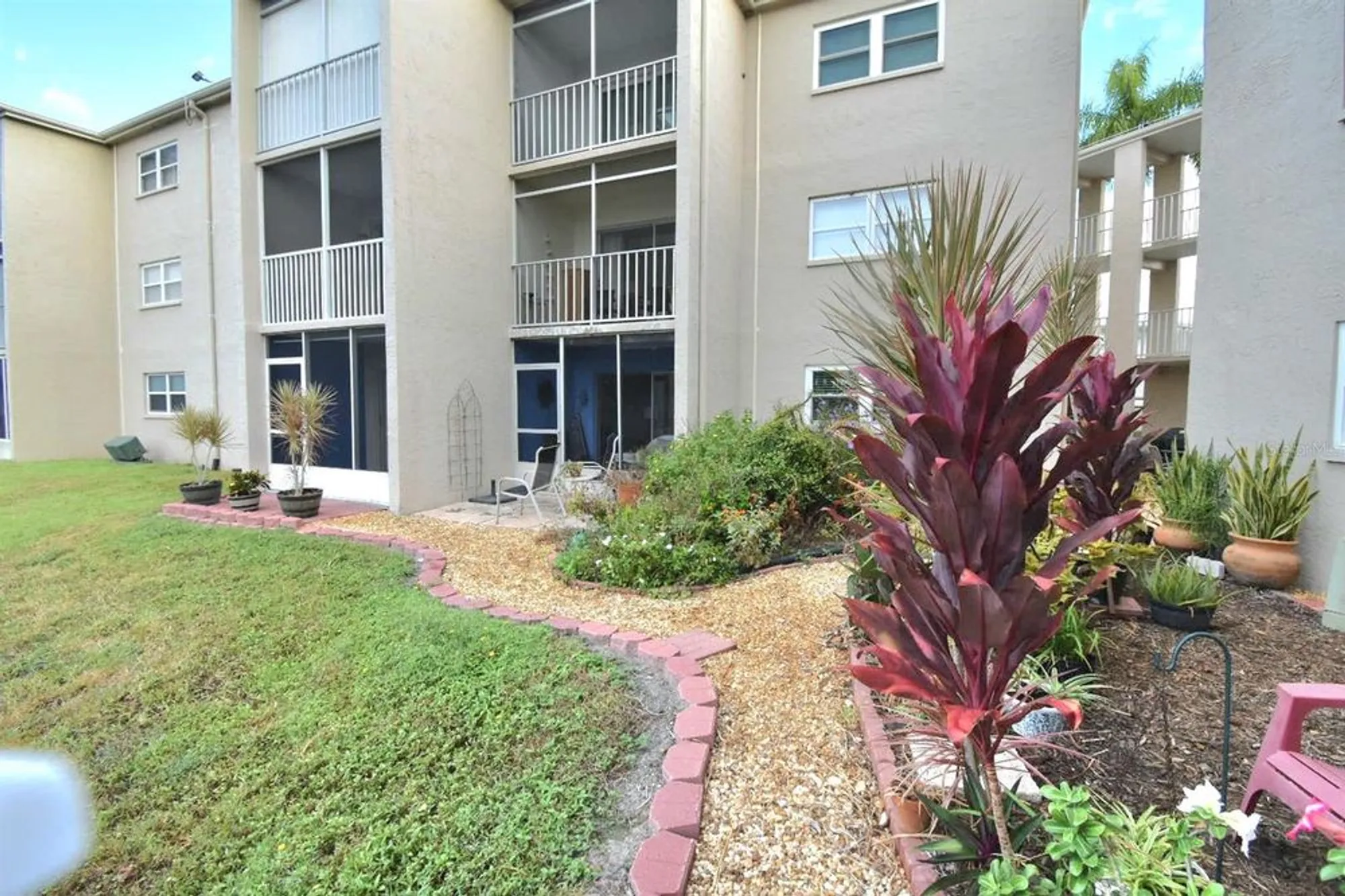 Property Slideshow image 26 of 30 | 948 virginia st apt 107, Dunedin, FL, 34698