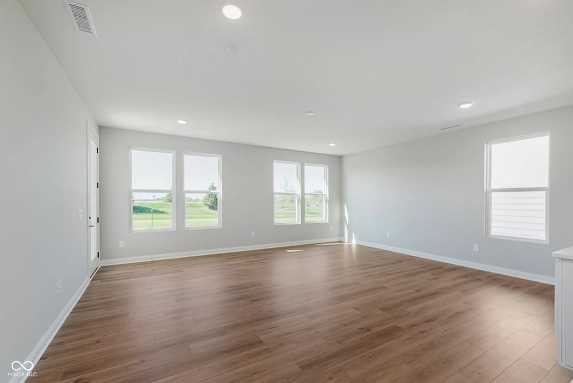 Property Slideshow image 7 of 33 | 774 daisy st, Greenwood, IN, 46143