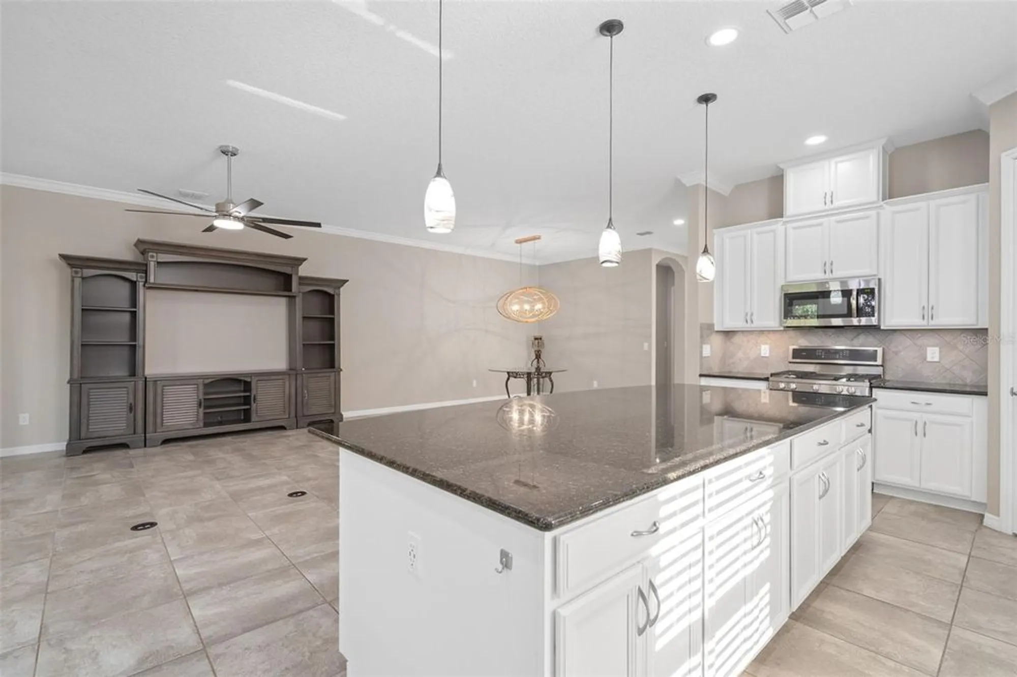 Property Slideshow image 7 of 72 | 1046 timbervale trl, Clermont, FL, 34715