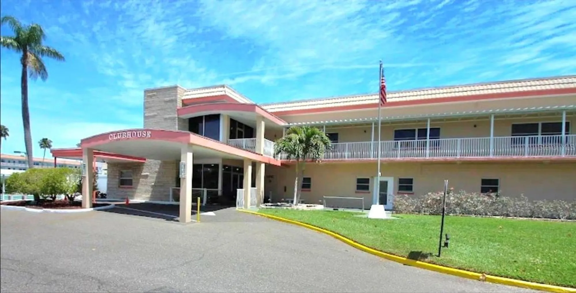 Property Slideshow image 27 of 43 | 2960 59th st 202, Gulfport, FL, 33707