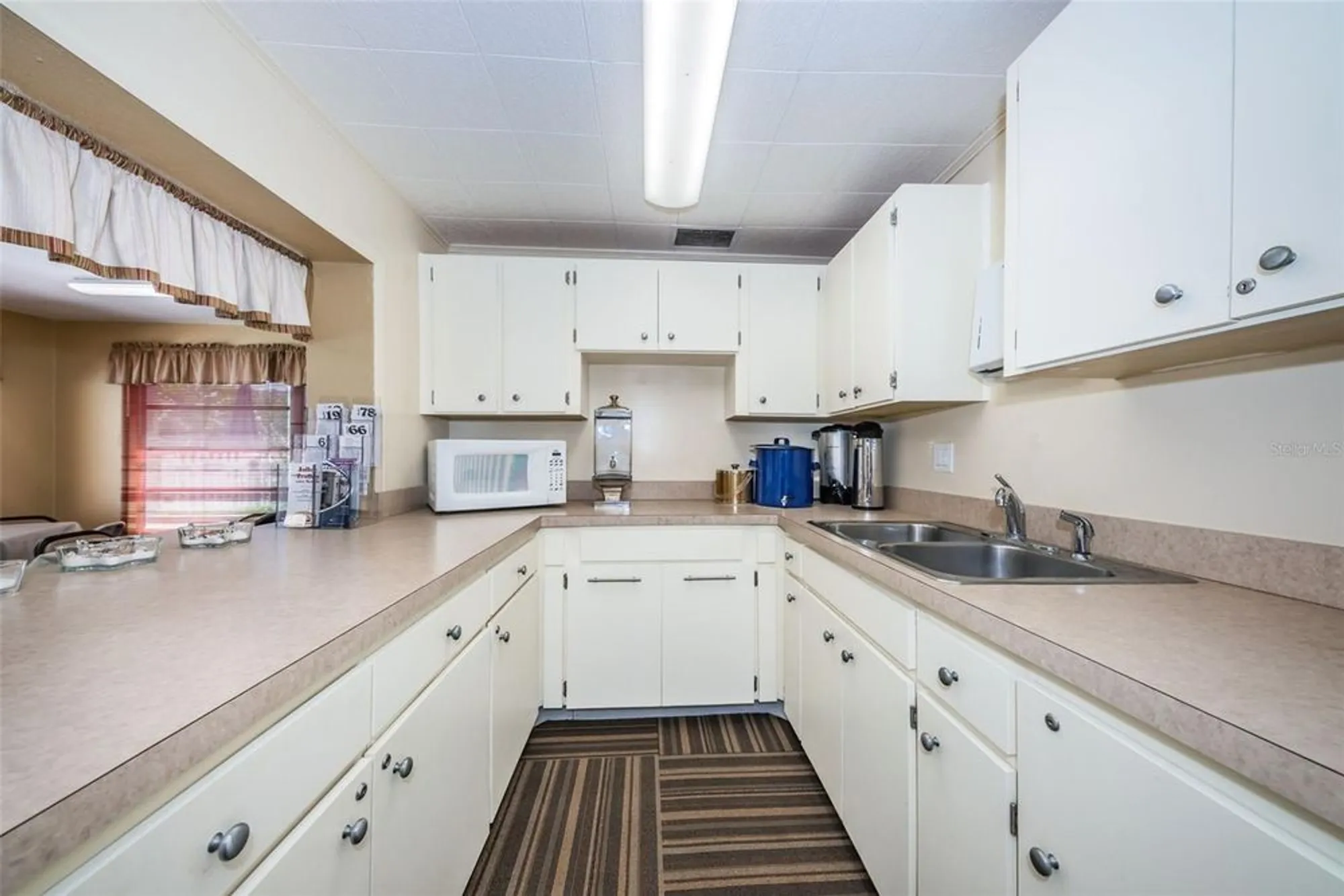 Property Slideshow image 43 of 57 | 1701 pinehurst rd 4f, Dunedin, FL, 34698