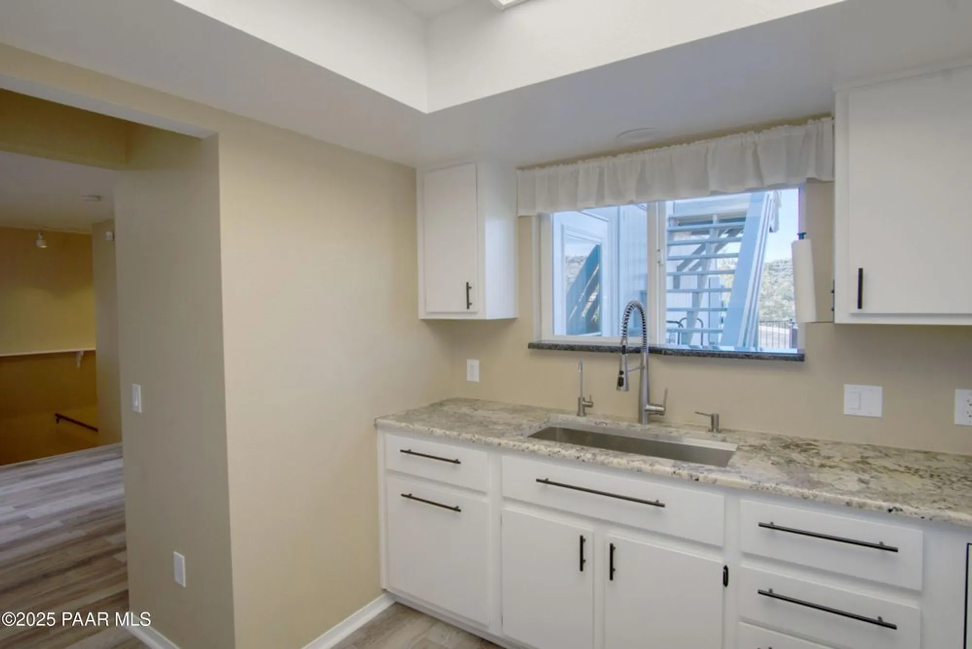 Property Slideshow image 15 of 77 | 4921 summit cir, Prescott, AZ, 86301