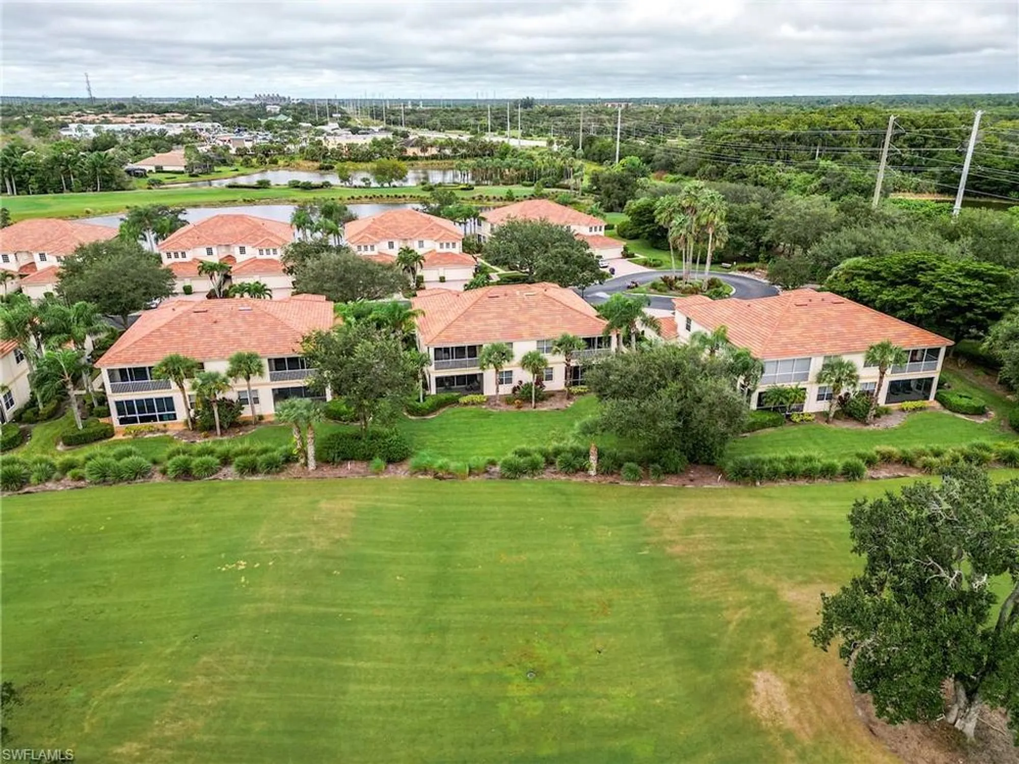 Property Slideshow image 7 of 50 | 3010 meandering way apt 102, Fort Myers, FL, 33905