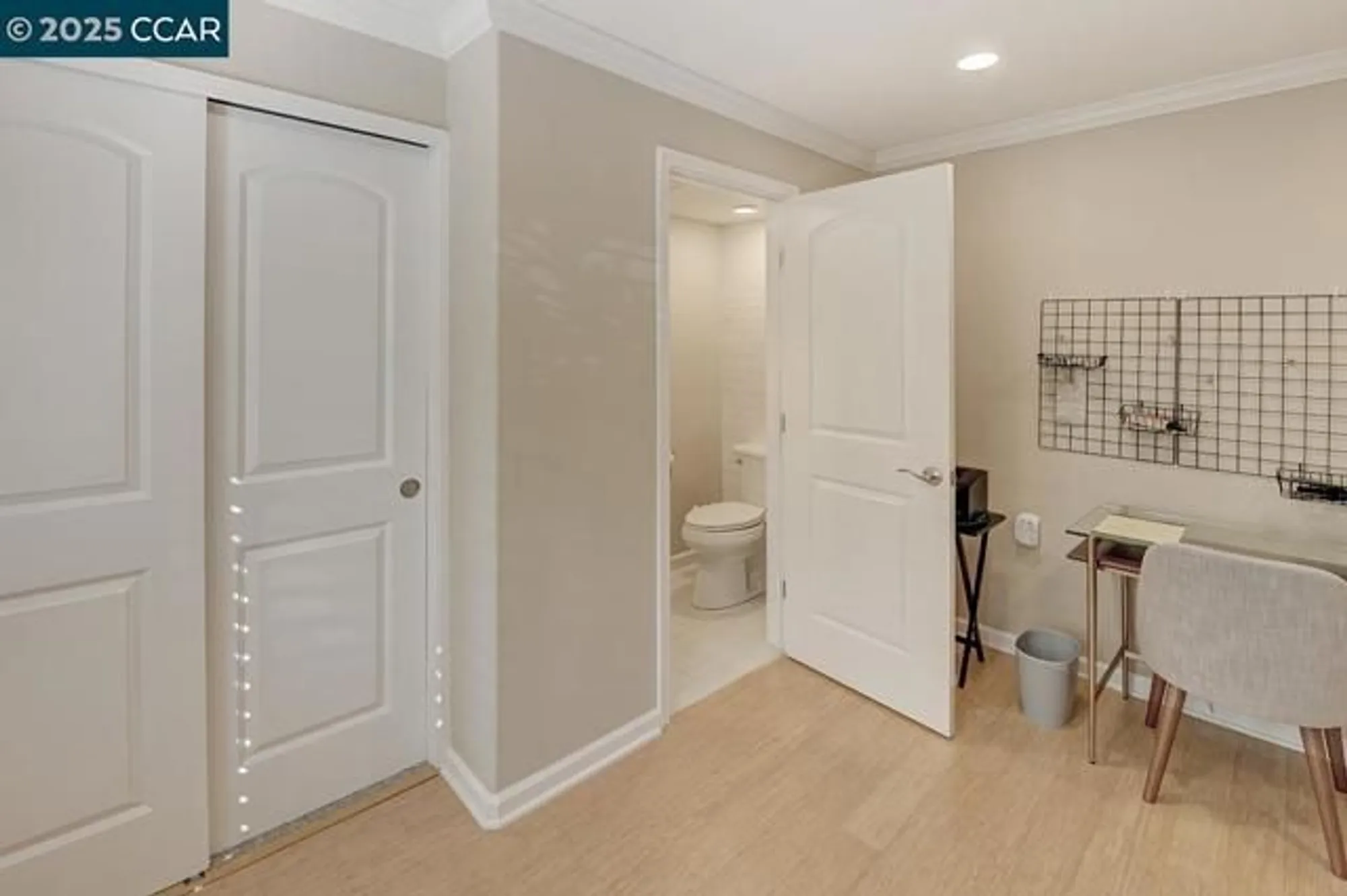 Property Slideshow image 28 of 53 | 1136 rockledge ln apt 6, Walnut Creek, CA, 94595