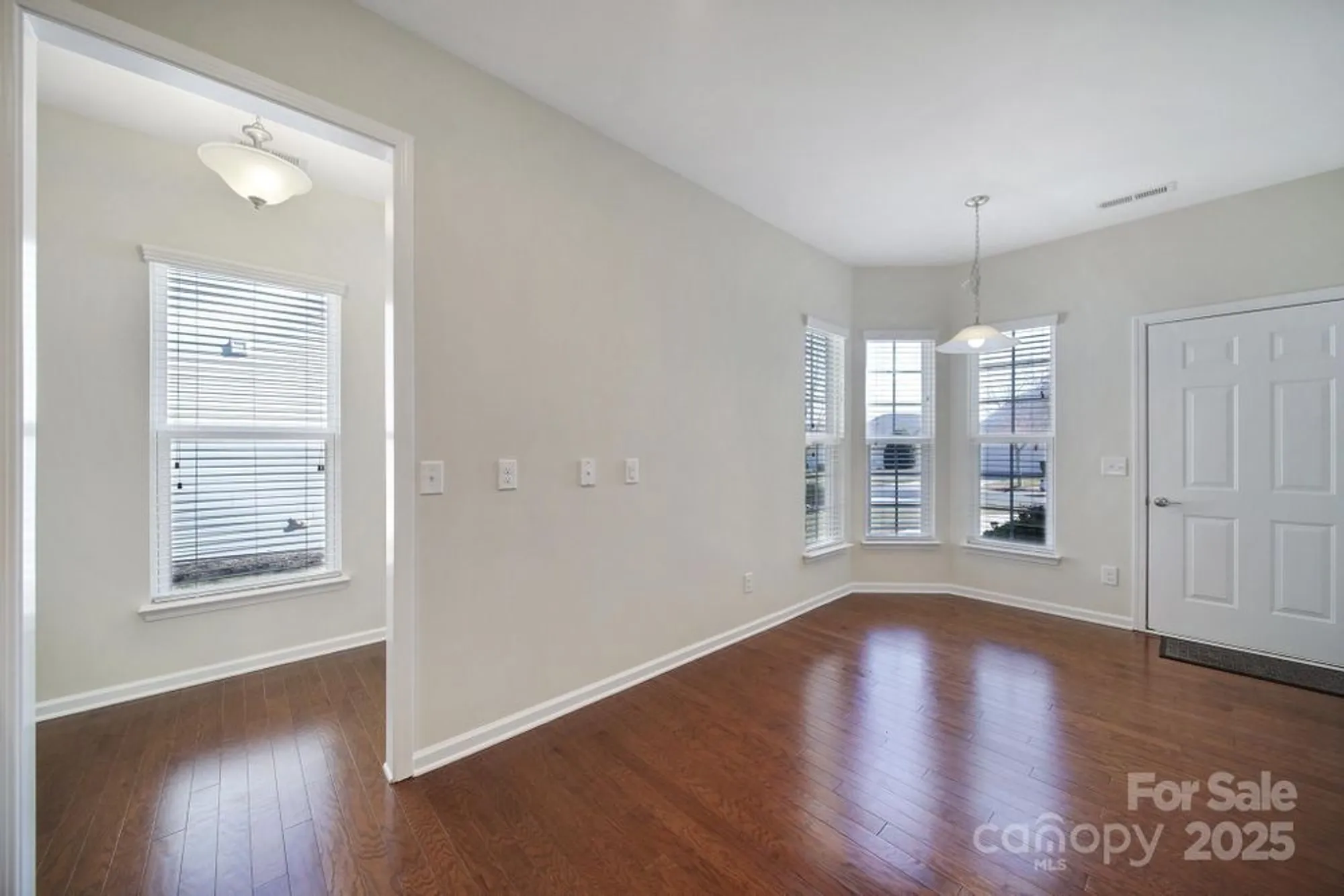 Property Slideshow image 6 of 41 | 20257 dovekie ln, Fort Mill, SC, 29707