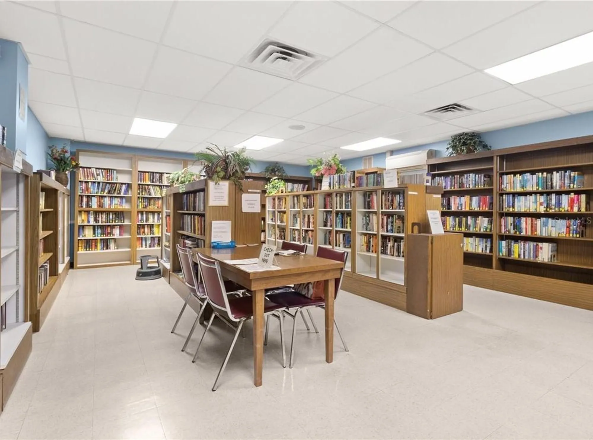 Property Slideshow image 16 of 22 | 2441 persian dr 51, Clearwater, FL, 33763