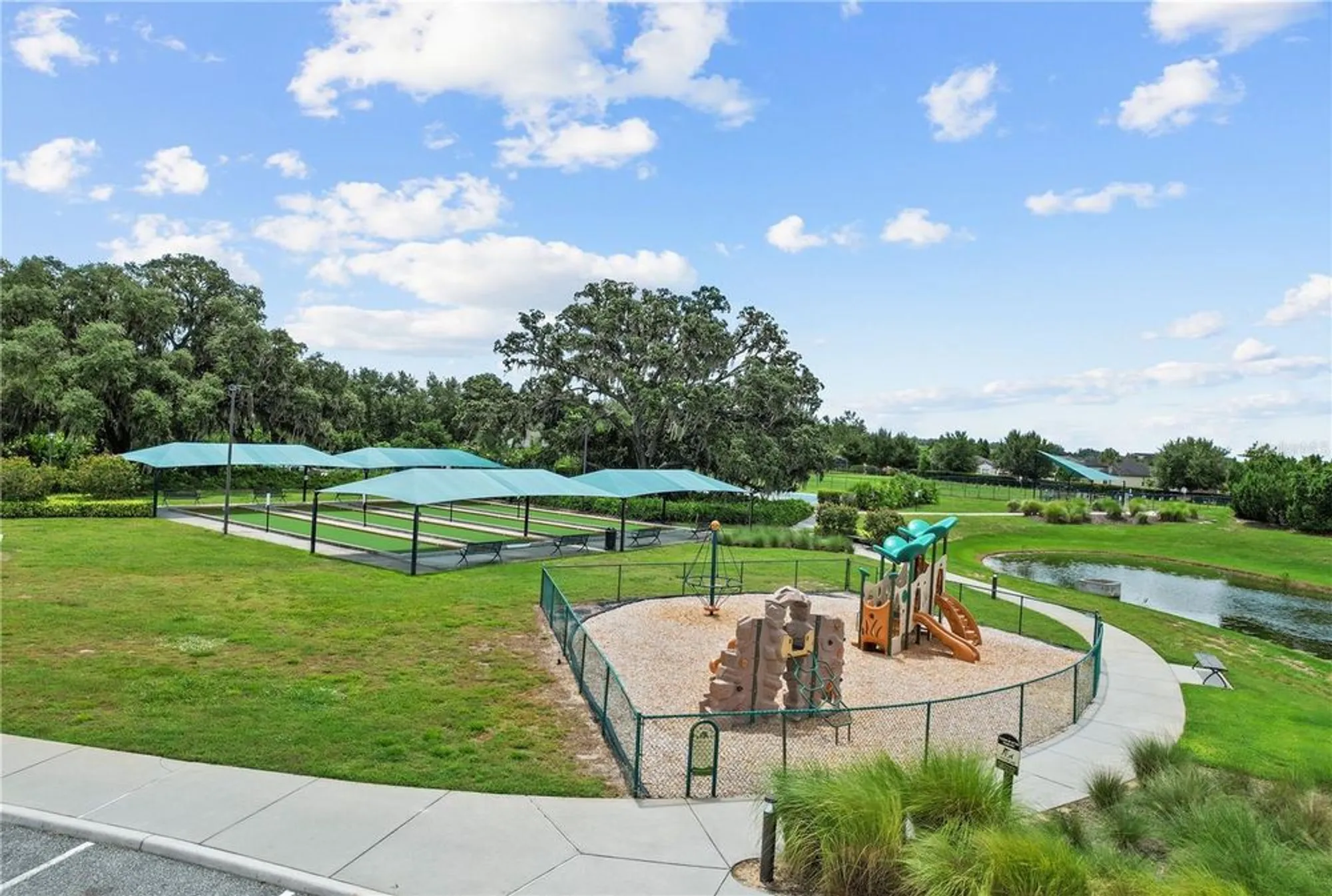 Property Slideshow image 43 of 53 | 329 alicante ct, Davenport, FL, 33837