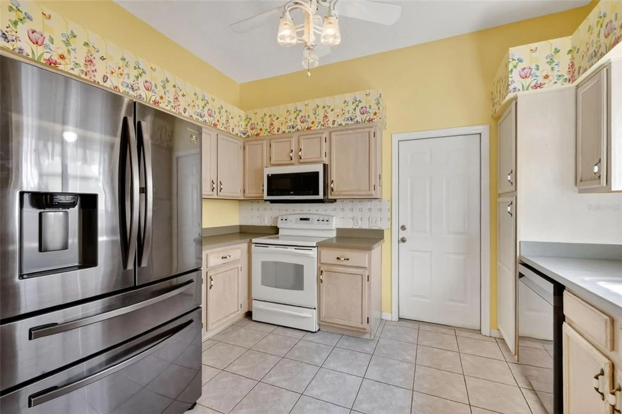 Property Slideshow image 16 of 35 | 318 del mar dr, The Villages, FL, 32159