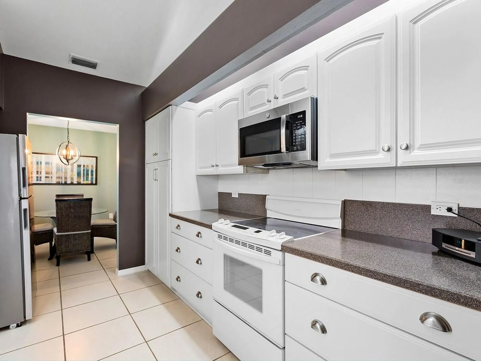 Property Slideshow image 10 of 41 | 114 southampton pl 237, Venice, FL, 34293