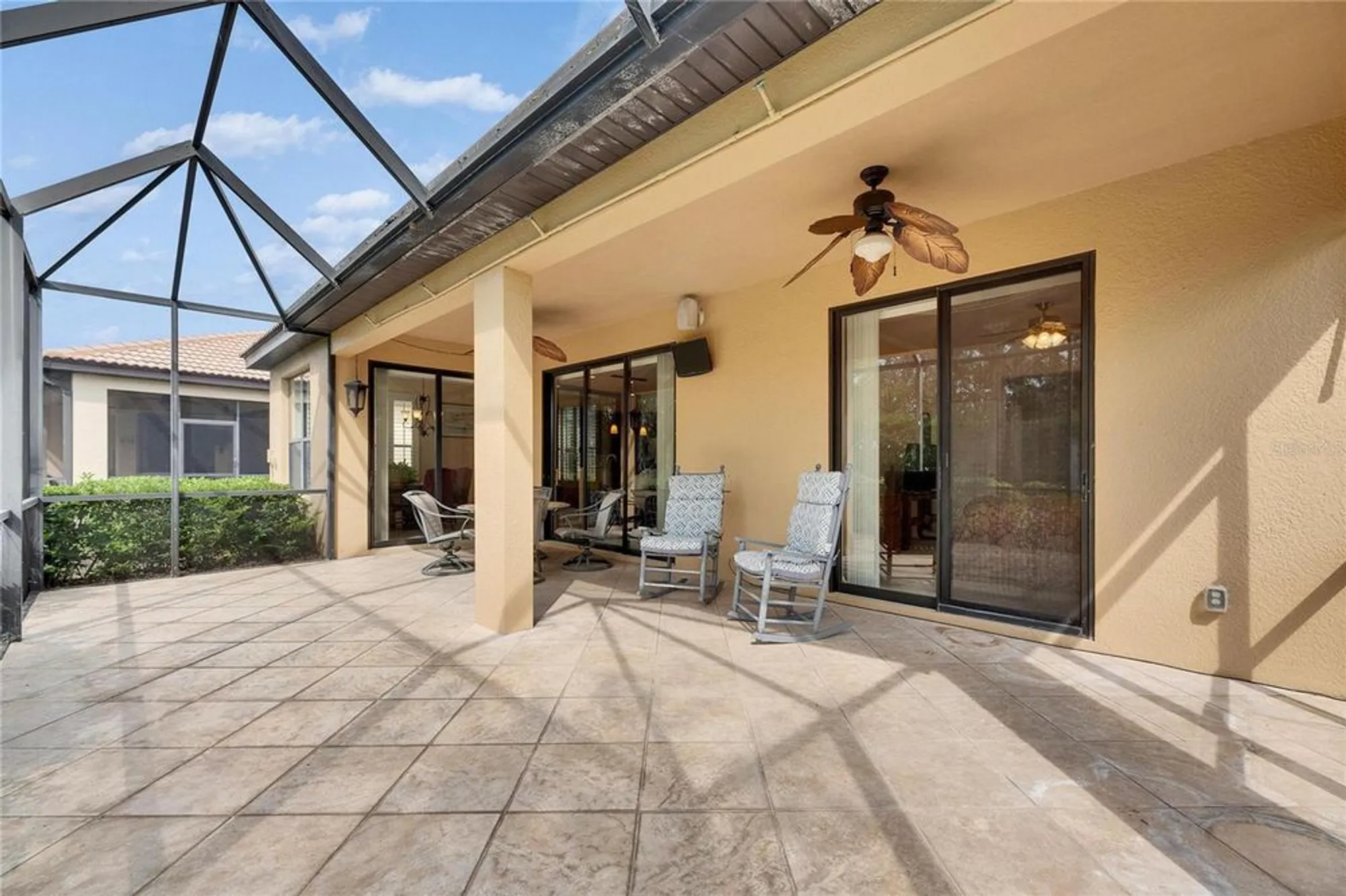 Property Slideshow image 48 of 97 | 144 silver falls dr, Apollo Beach, FL, 33572