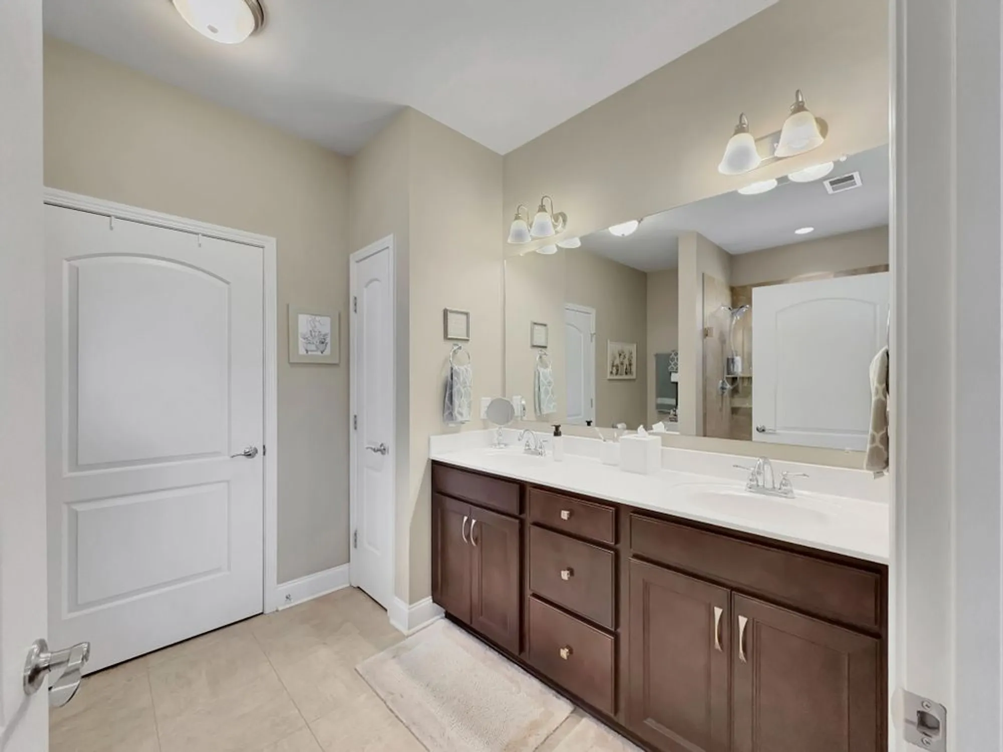 Property Slideshow image 16 of 30 | 1397 whispering oaks dr, Lebanon, TN, 37090