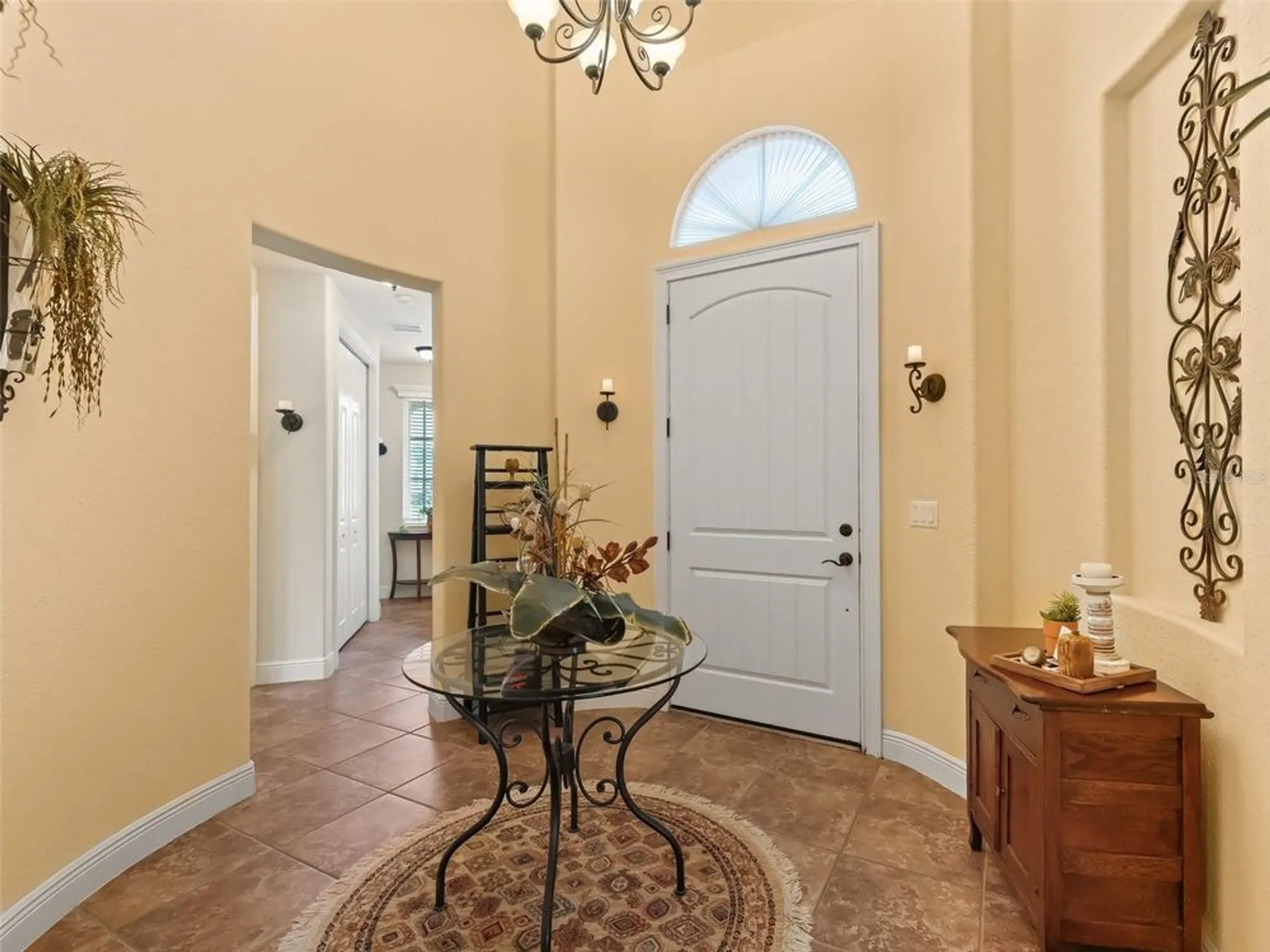 Property Slideshow image 8 of 57 | 5235 island terrace ct, Lady Lake, FL, 32159