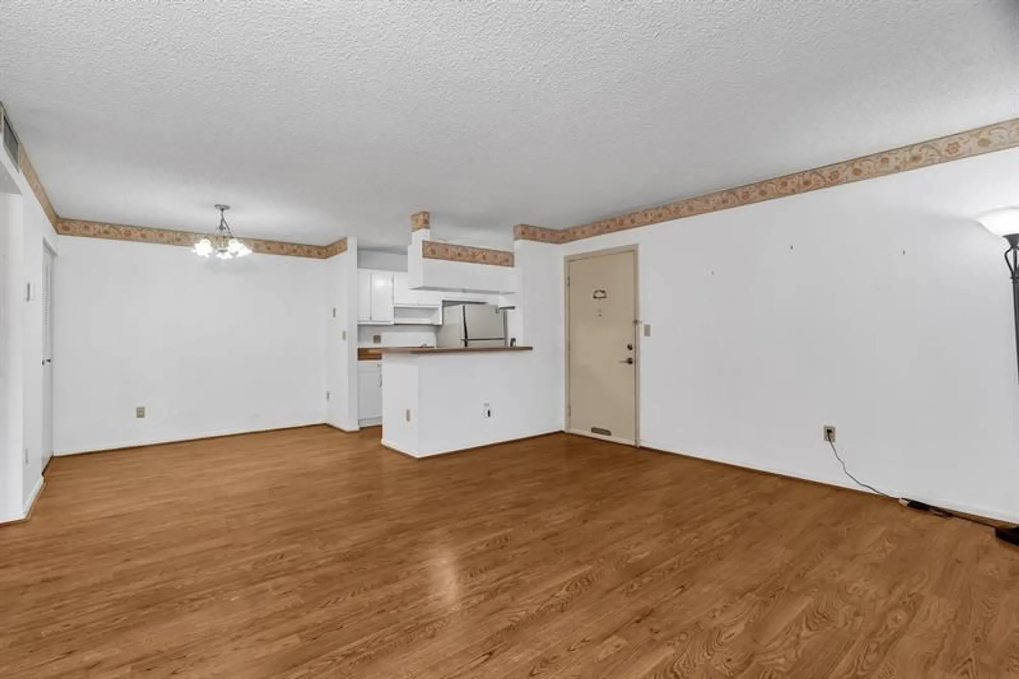 Property Slideshow image 10 of 34 | 7717 ashmont cr 109, Tamarac, FL, 33321