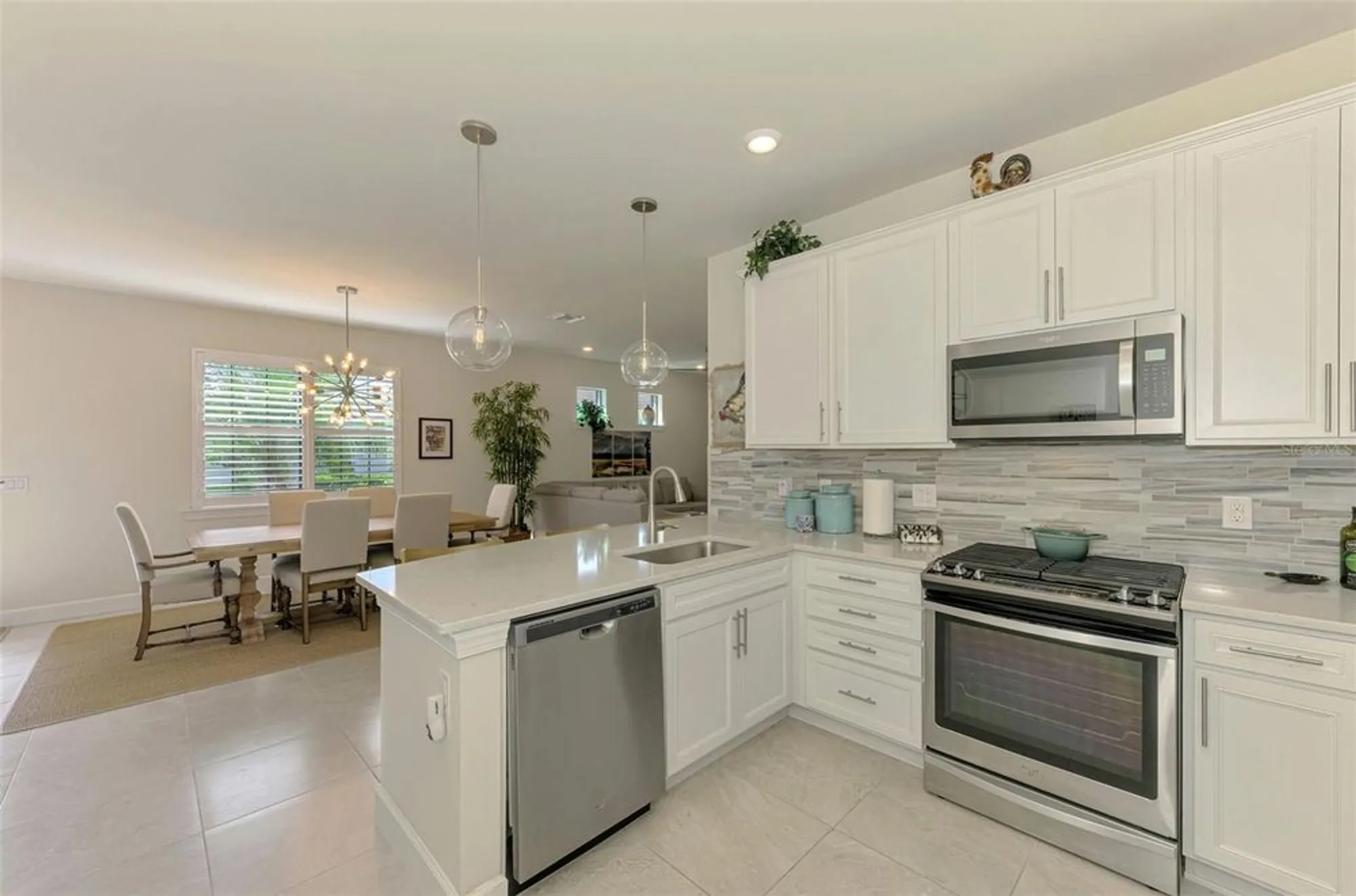 Property Slideshow image 13 of 74 | 12271 myrtle bay ct, Sarasota, FL, 34238