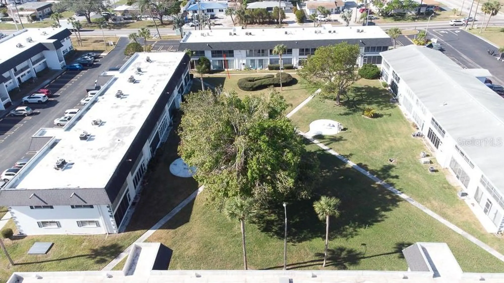 Property Slideshow image 11 of 12 | 4705 5th st 305, Bradenton, FL, 34207