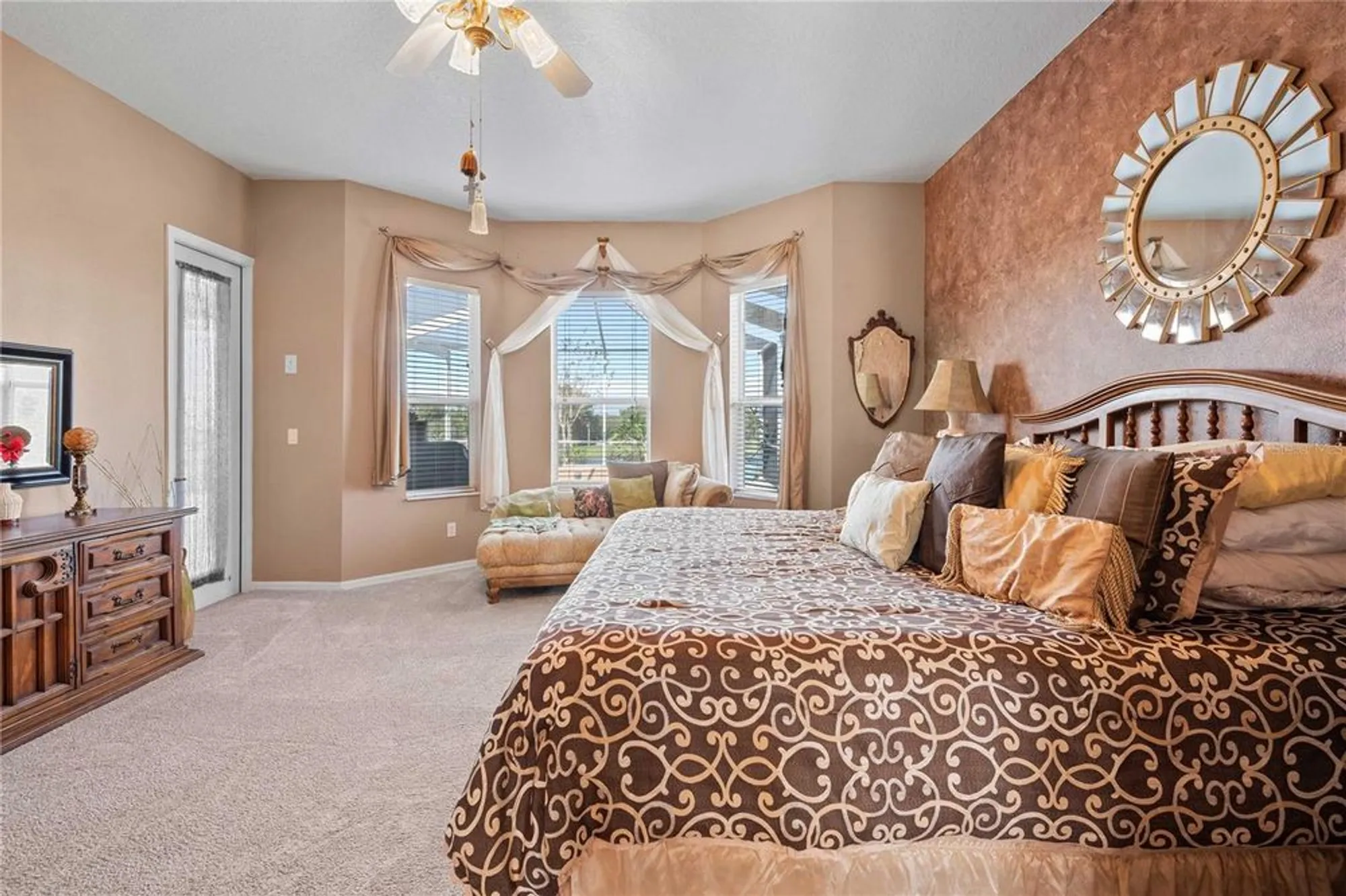 Property Slideshow image 28 of 71 | 13301 thoroughbred dr, Dade City, FL, 33525