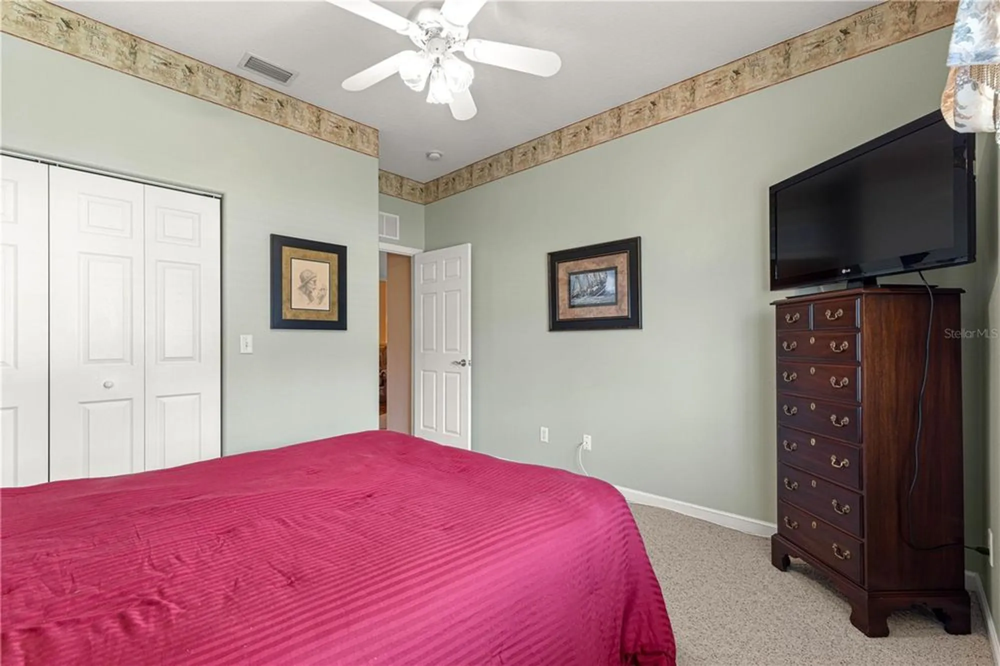 Property Slideshow image 4 of 50 | 5543 nw 25th loop, Ocala, FL, 34482