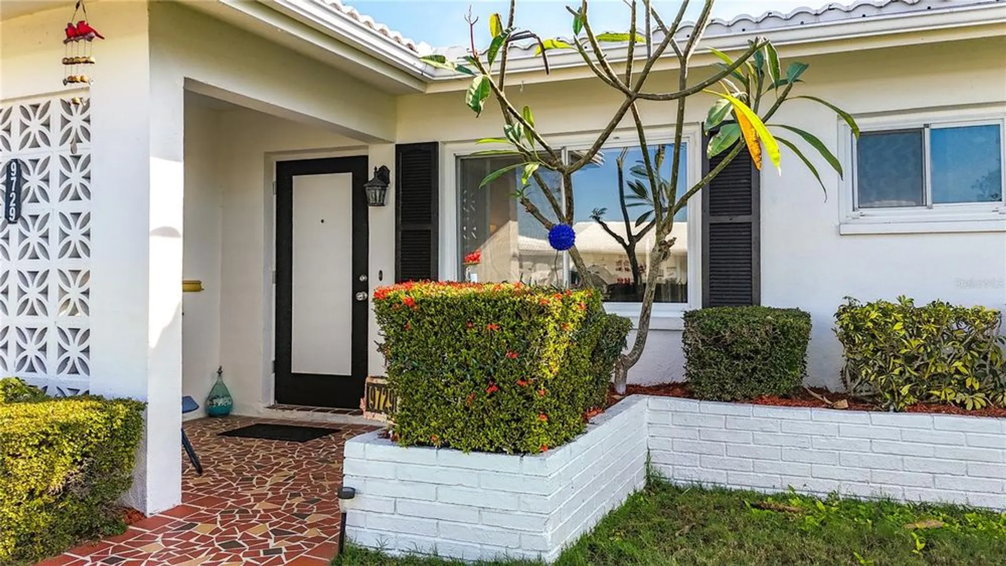 Property Slideshow image 3 of 45 | 9729 36th way n # 4, Pinellas Park, FL, 33782