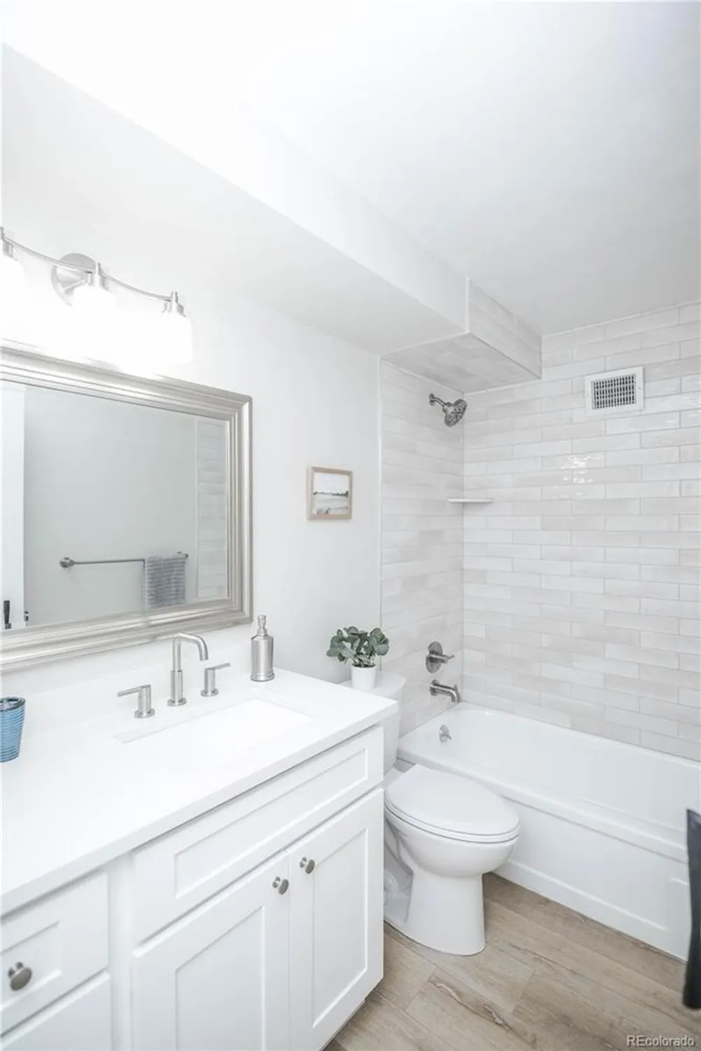 Property Slideshow image 20 of 34 | 9155 e center ave 4b, Denver, CO, 80247