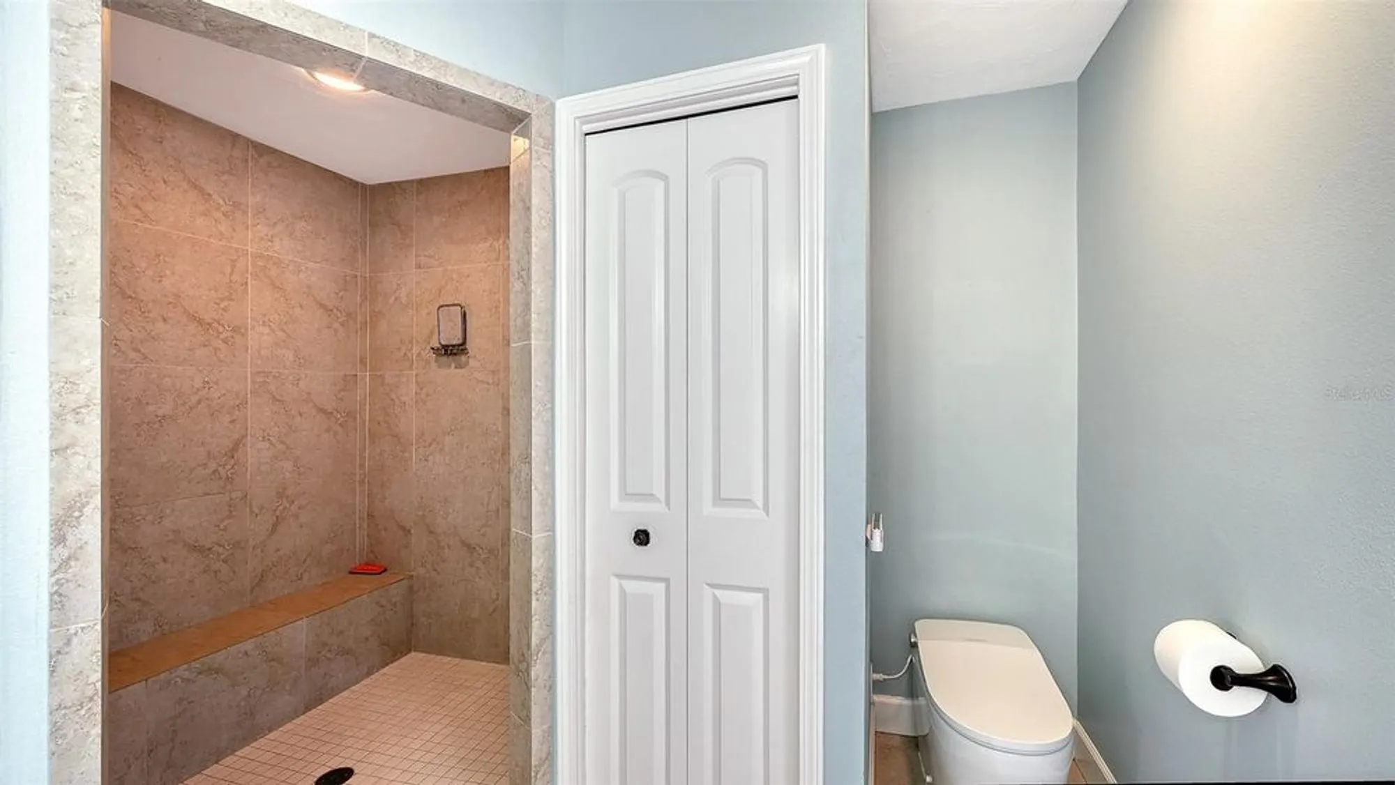 Property Slideshow image 23 of 64 | 8010 conservatory dr, Sarasota, FL, 34243