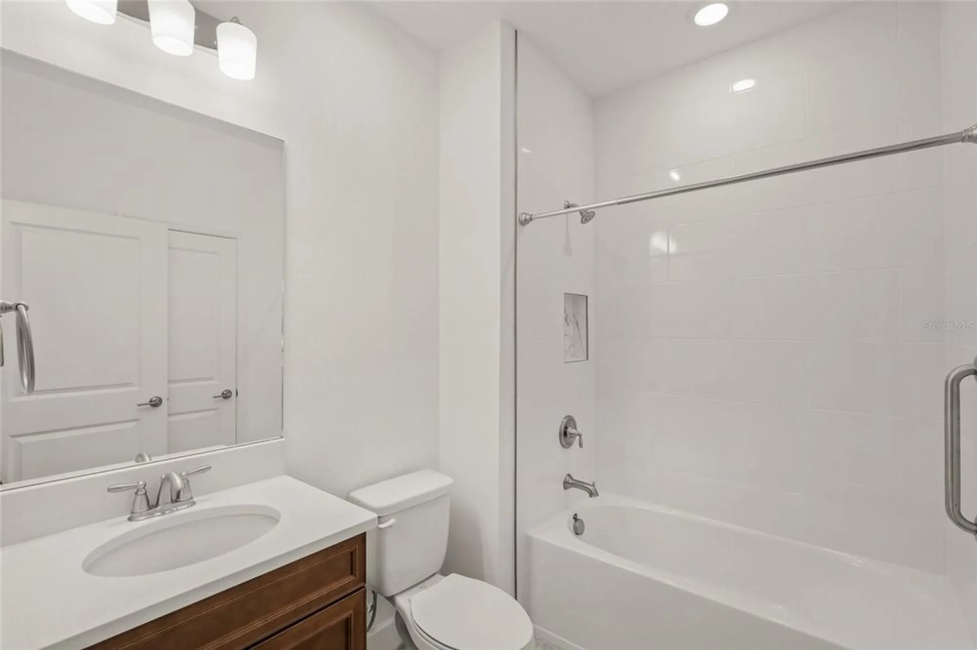 Property Slideshow image 32 of 46 | 16308 mount holly dr, Bradenton, FL, 34211