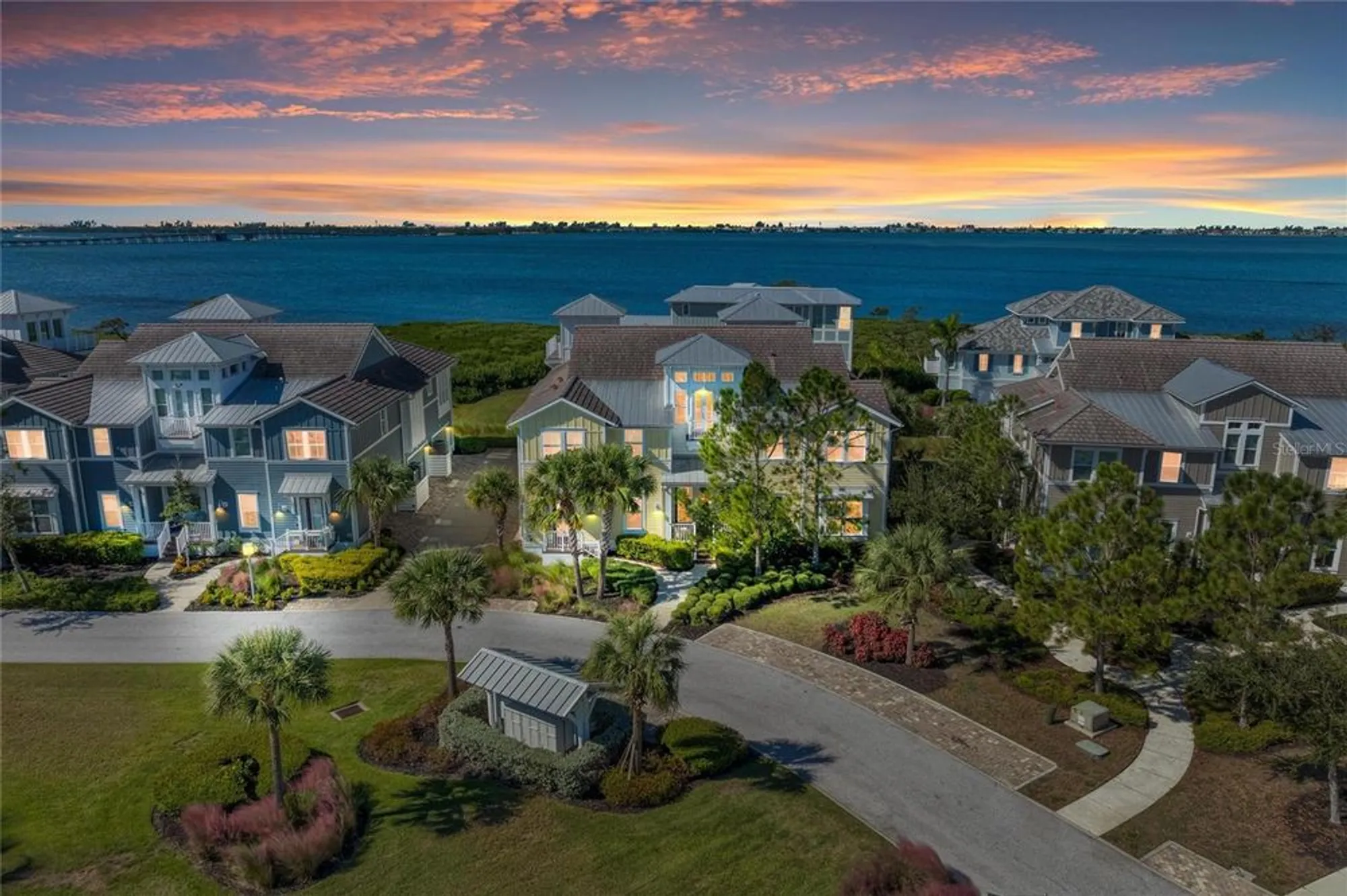 Property Slideshow image 62 of 98 | 334 castaway cay dr 101, Bradenton, FL, 34209