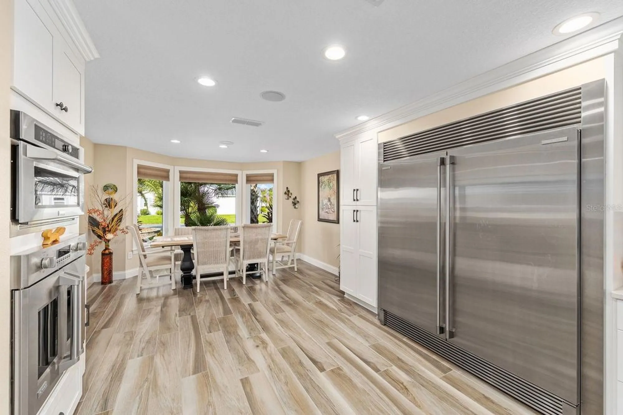 Property Slideshow image 10 of 38 | 917 ramos dr, The Villages, FL, 32159