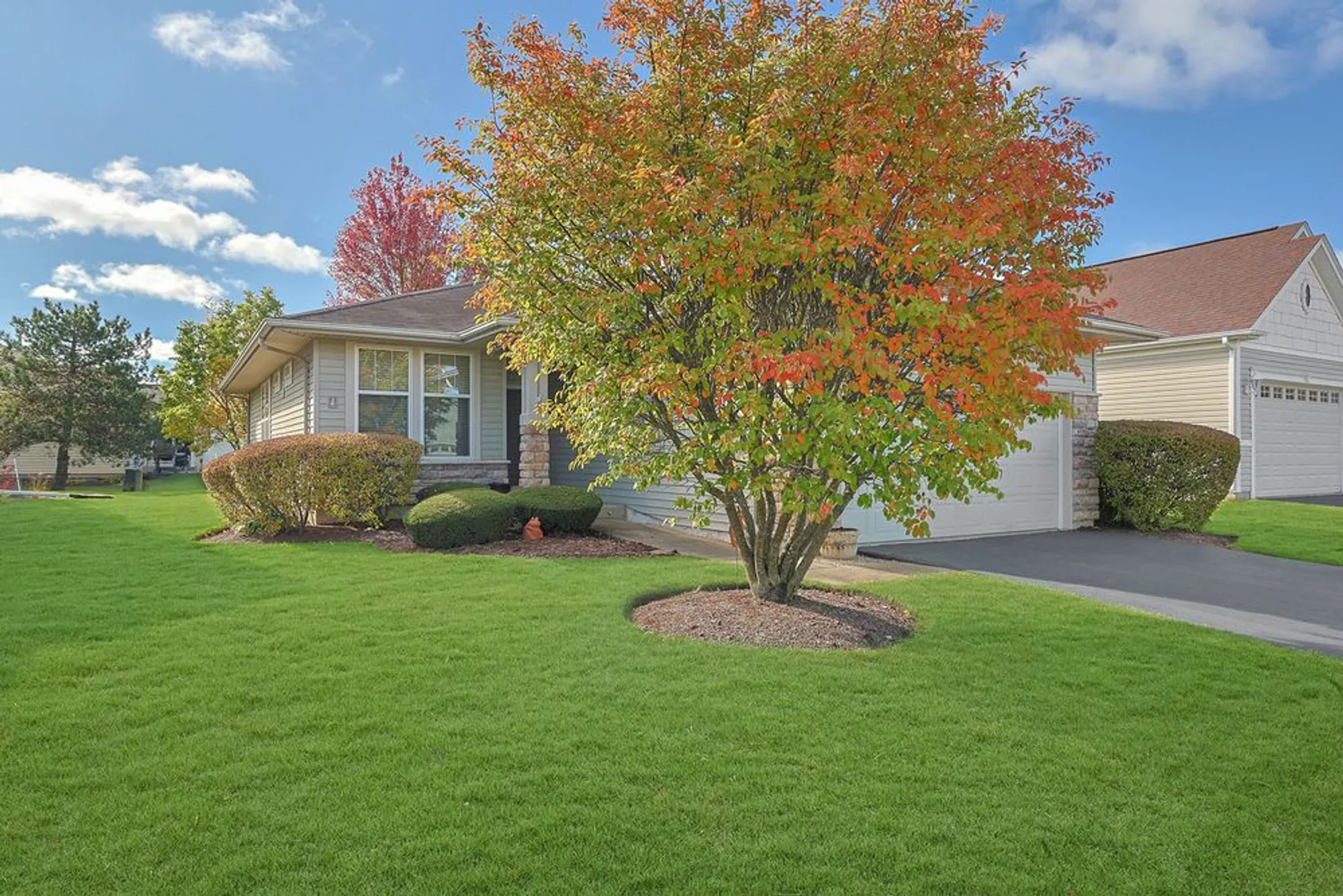 Property Slideshow image 1 of 1 | 12921 bull ridge dr, Huntley, IL, 60142