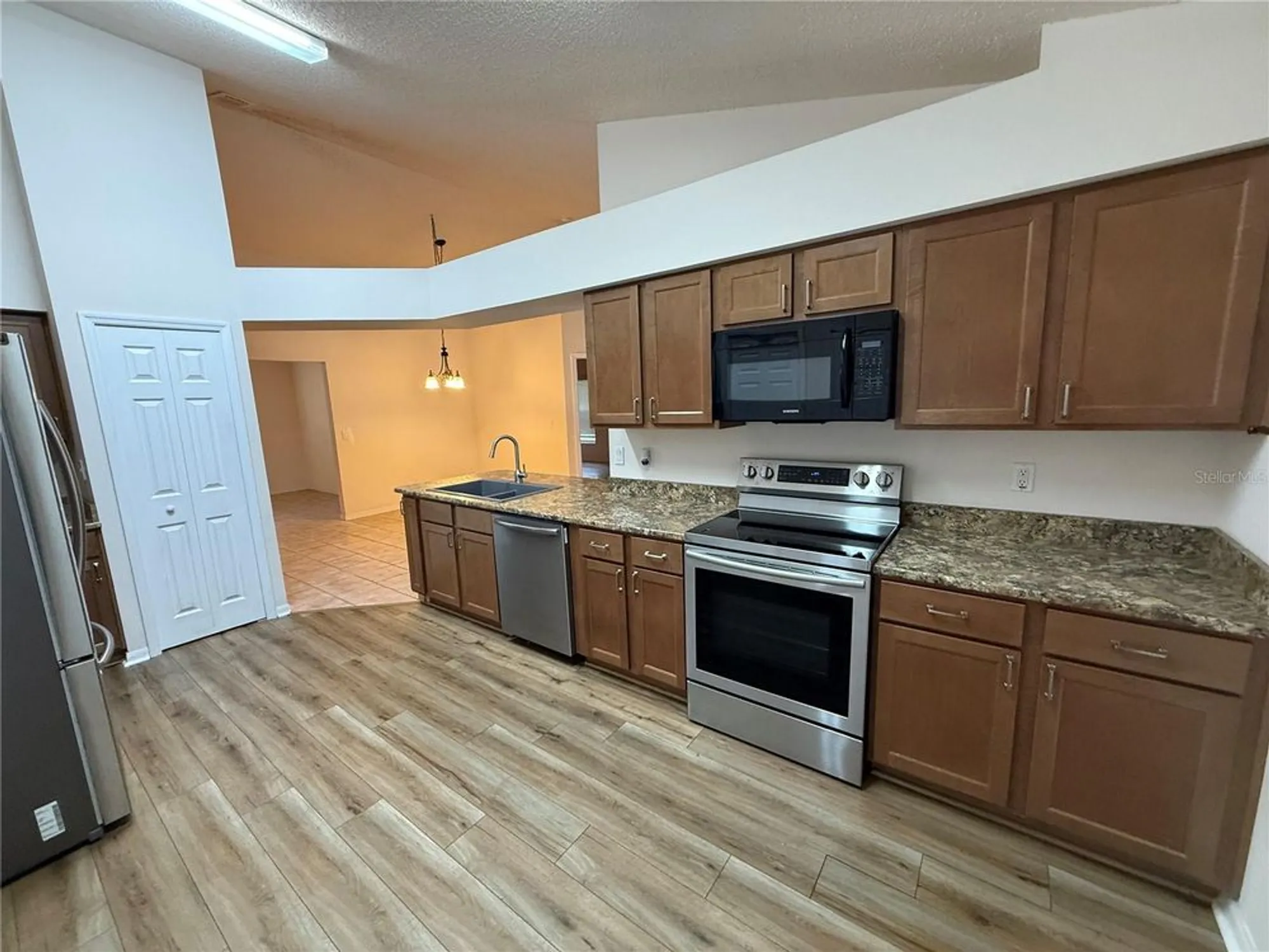 Property Slideshow image 7 of 53 | 3577 rollingbrook st, Clermont, FL, 34711