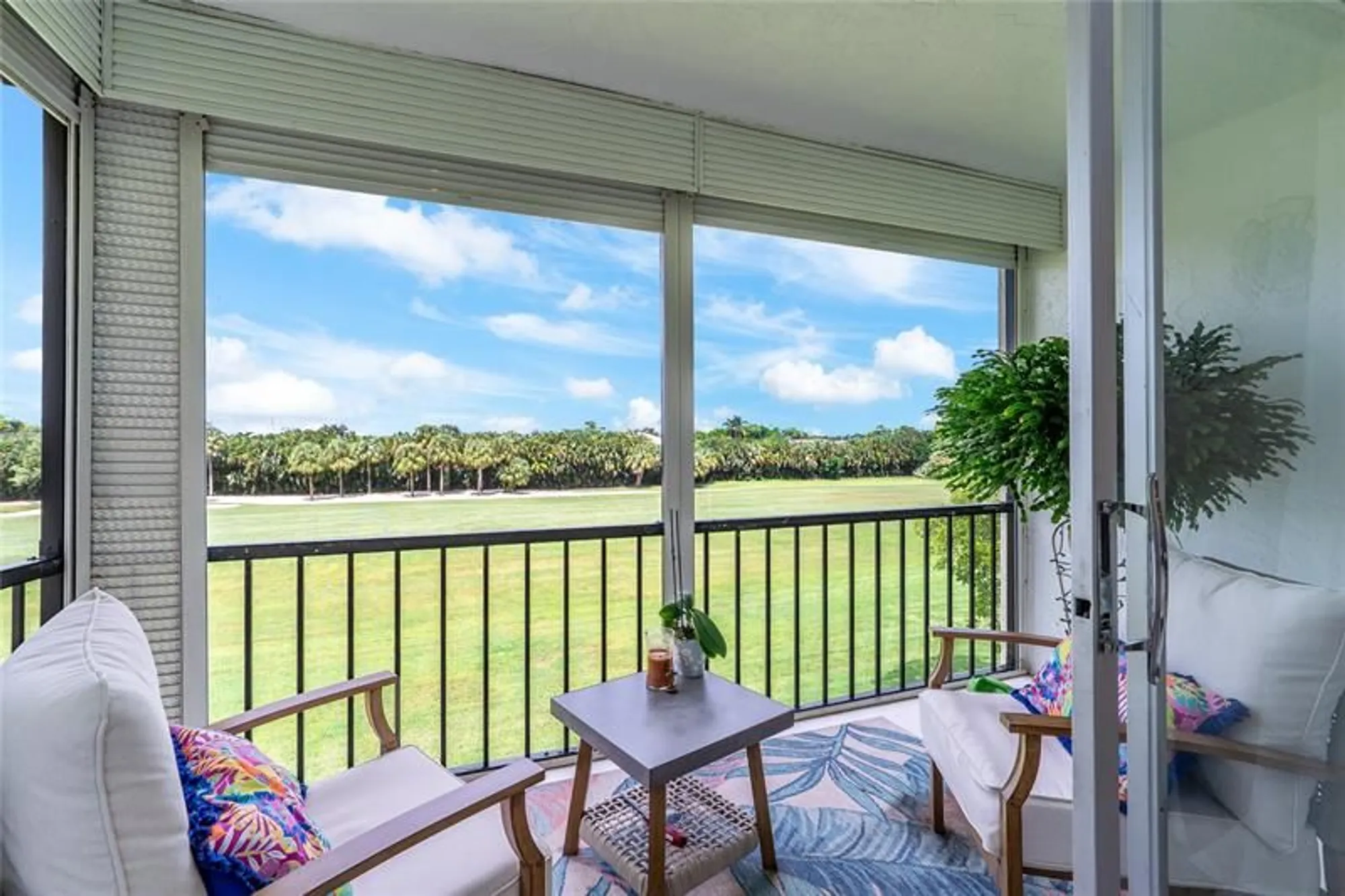Property Slideshow image 17 of 61 | 9411 n hollybrook lake dr 310, Pembroke Pines, FL, 33025