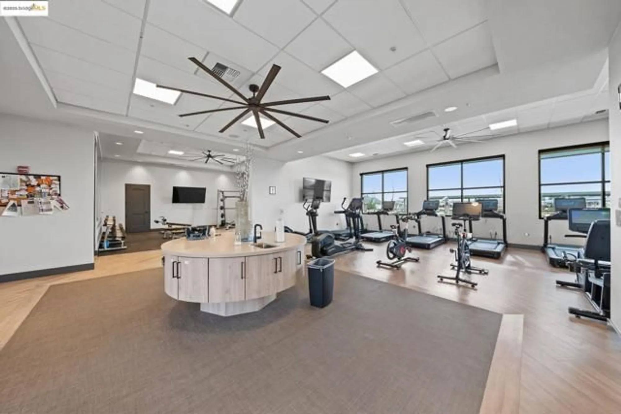 Property Slideshow image 22 of 22 | 1052 camborne dr, Manteca, CA, 95336