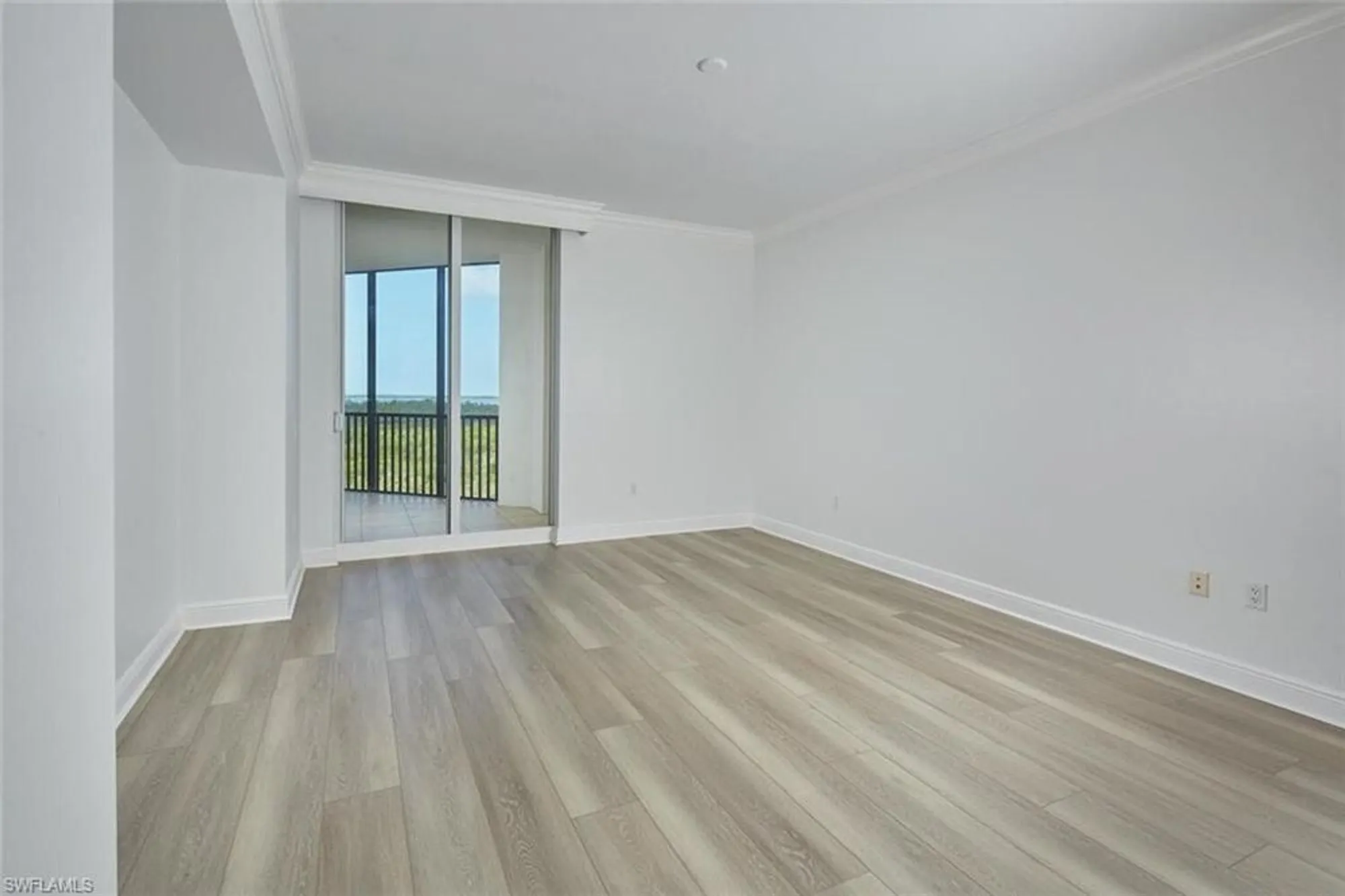 Property Slideshow image 12 of 24 | 24011 via castella dr 2402, Bonita Springs, FL, 34134